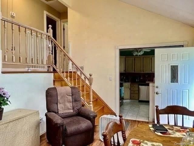 7 Squires Avenue — photo 12