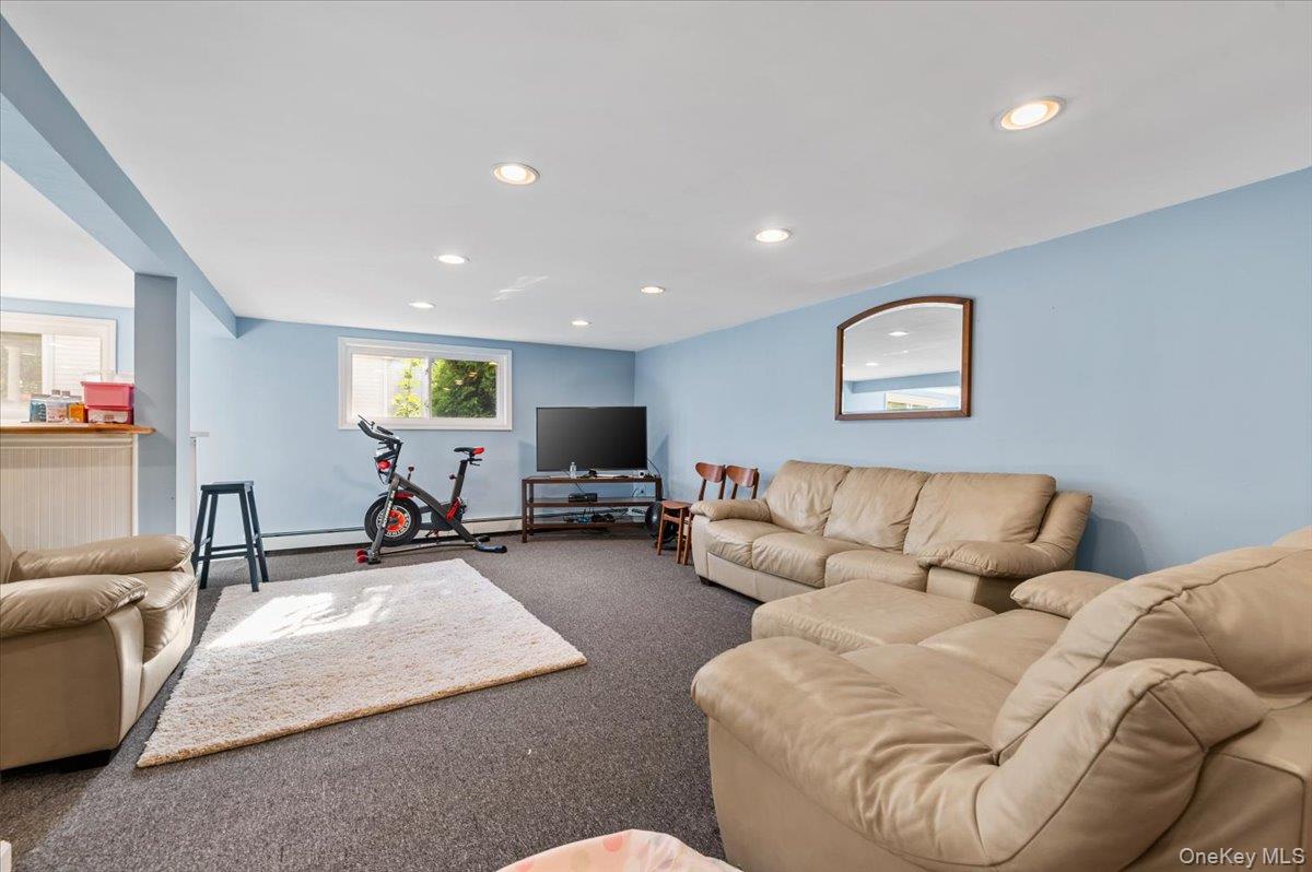 18 Hickman Street — photo 33