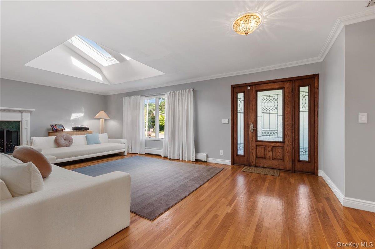 18 Hickman Street — photo 4