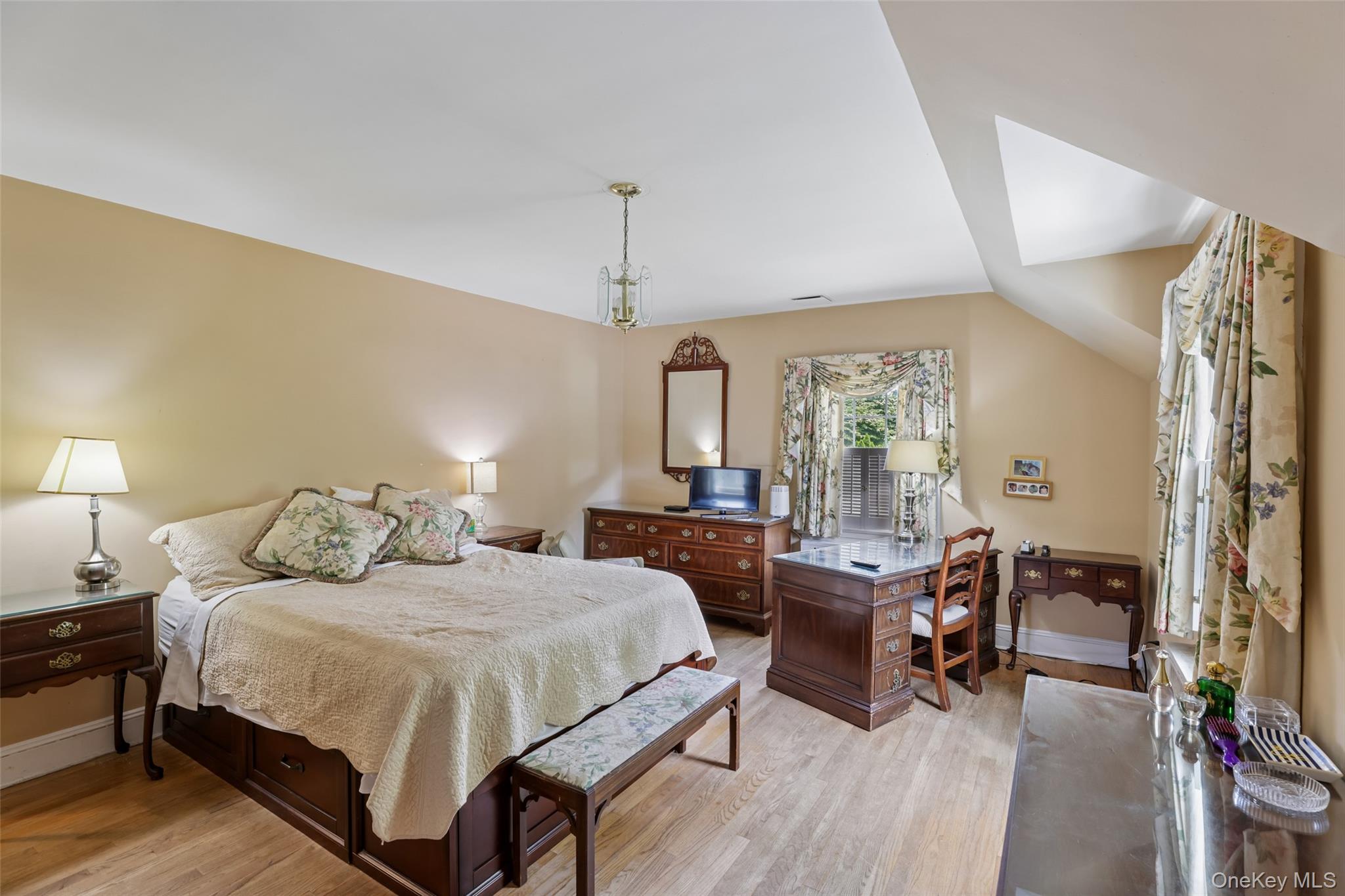 105 Stewart Avenue — photo 12