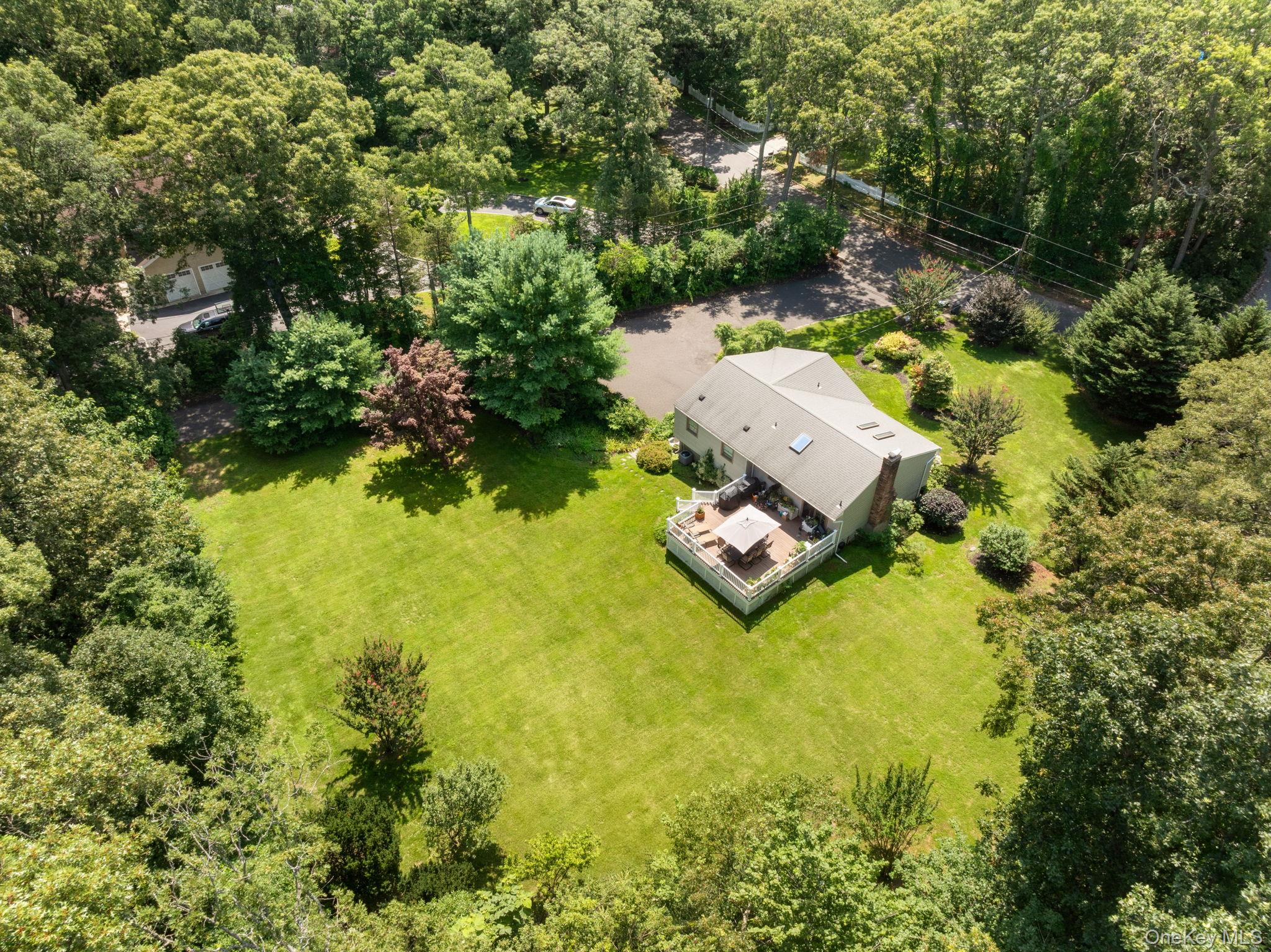 25 Brewster Avenue — photo 37
