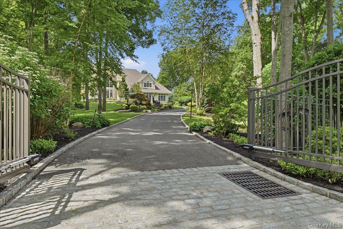 14 Woodcock Lane — photo 4