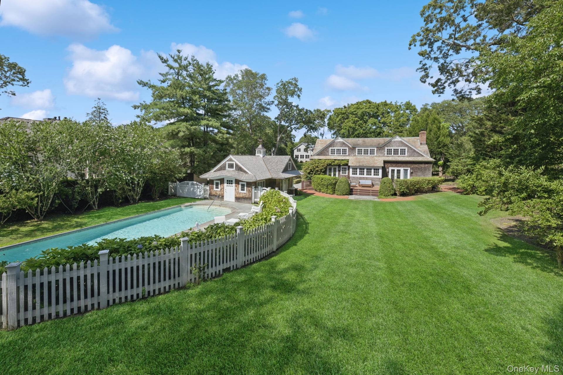 54 Palmer Terrace, Sag Harbor
