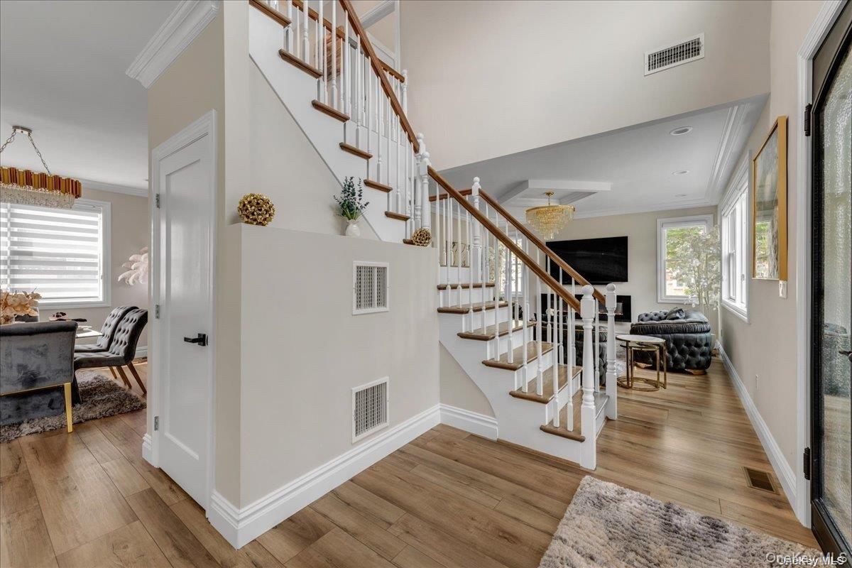 102 Kate Drive — photo 2