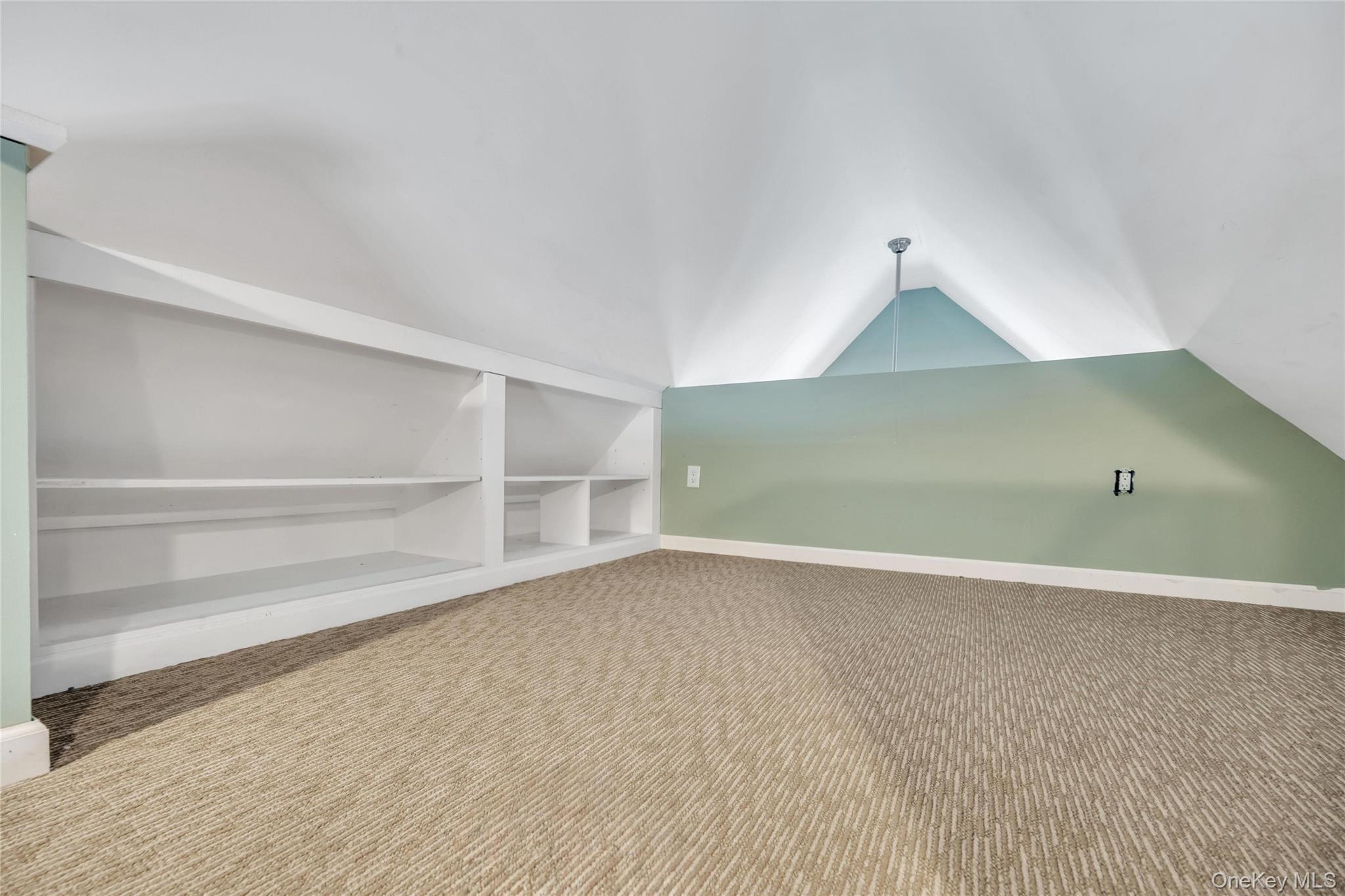 19 Joan Road — photo 33