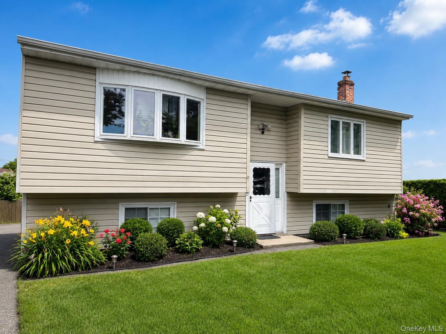 27 Pine Road, Amityville