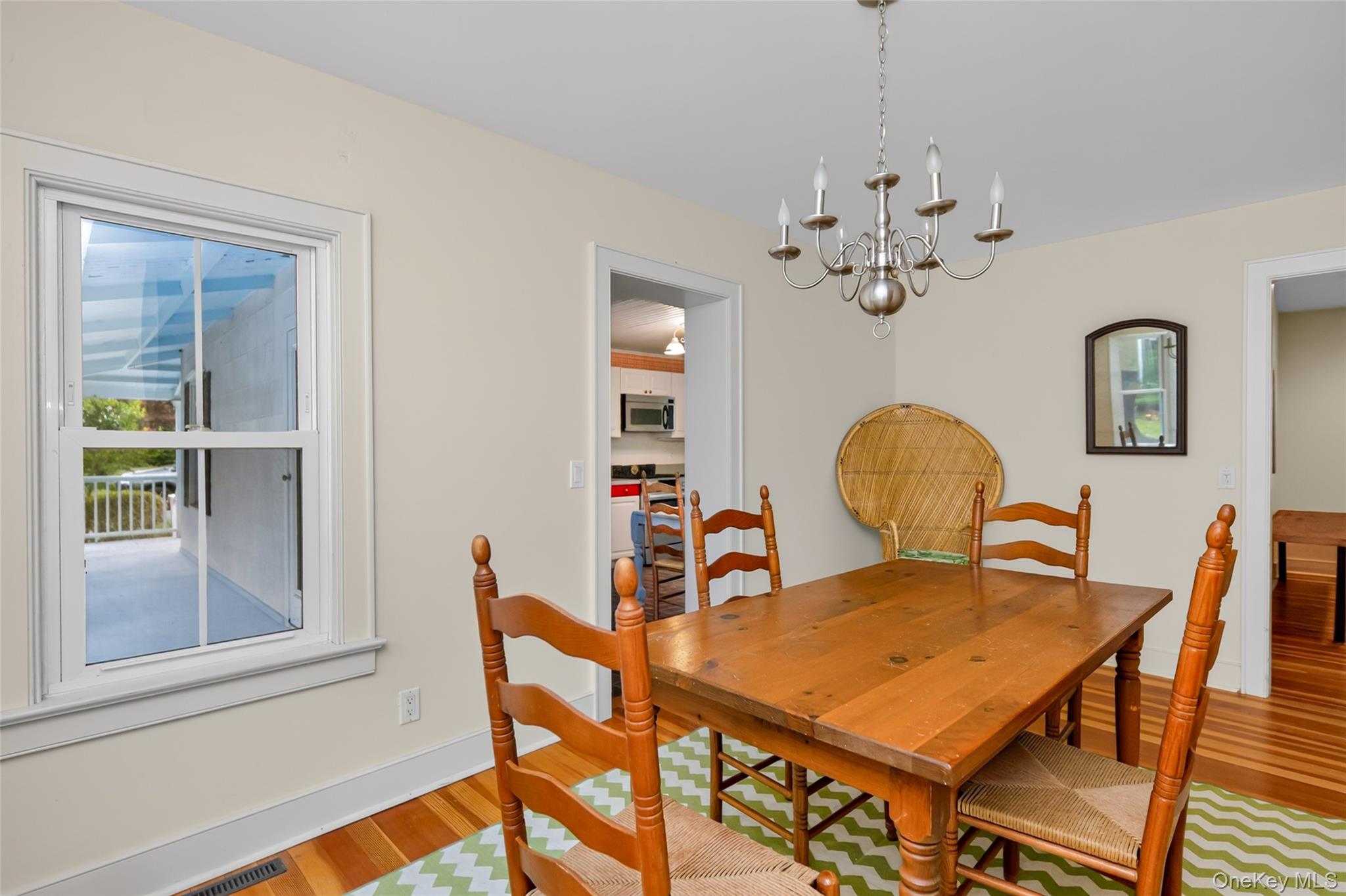 6 Oxford Avenue — photo 8