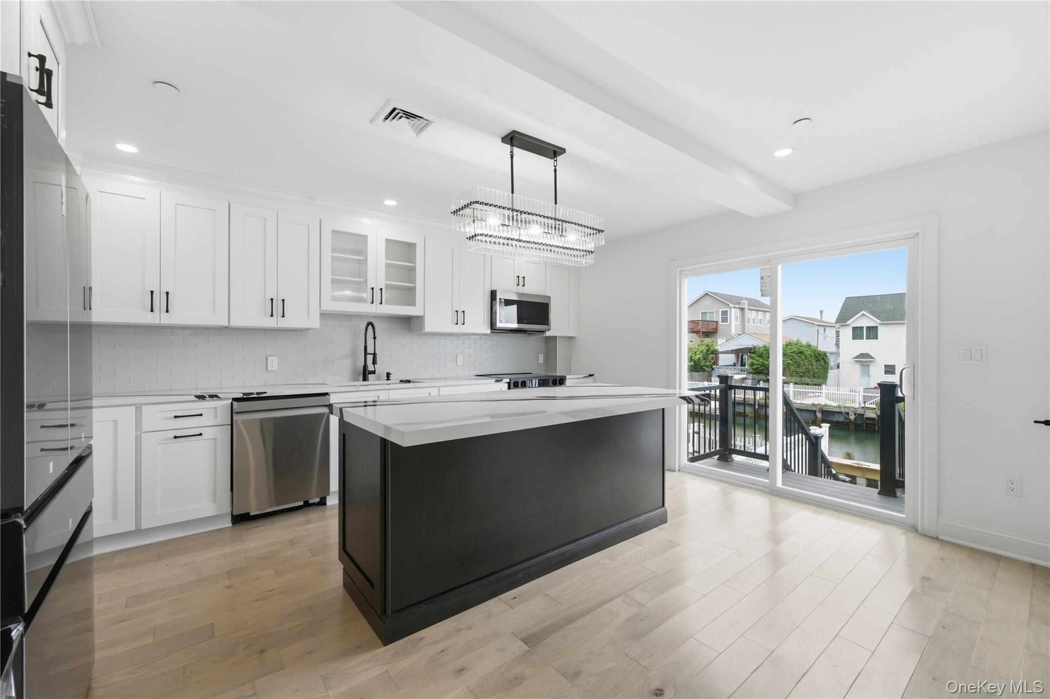 157 Sportsmans Avenue — photo 3