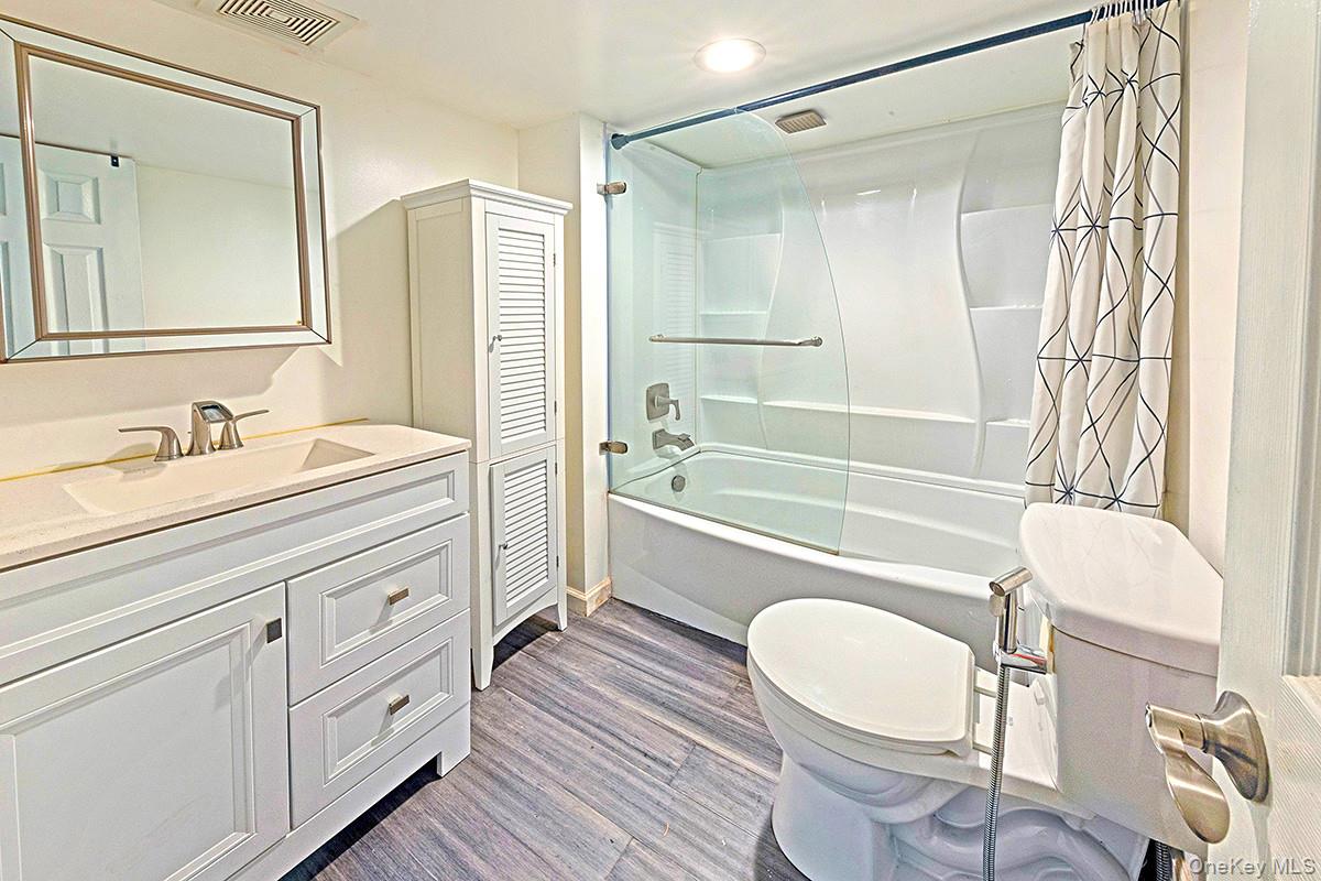 8 Van Cedar Street #8 — photo 13