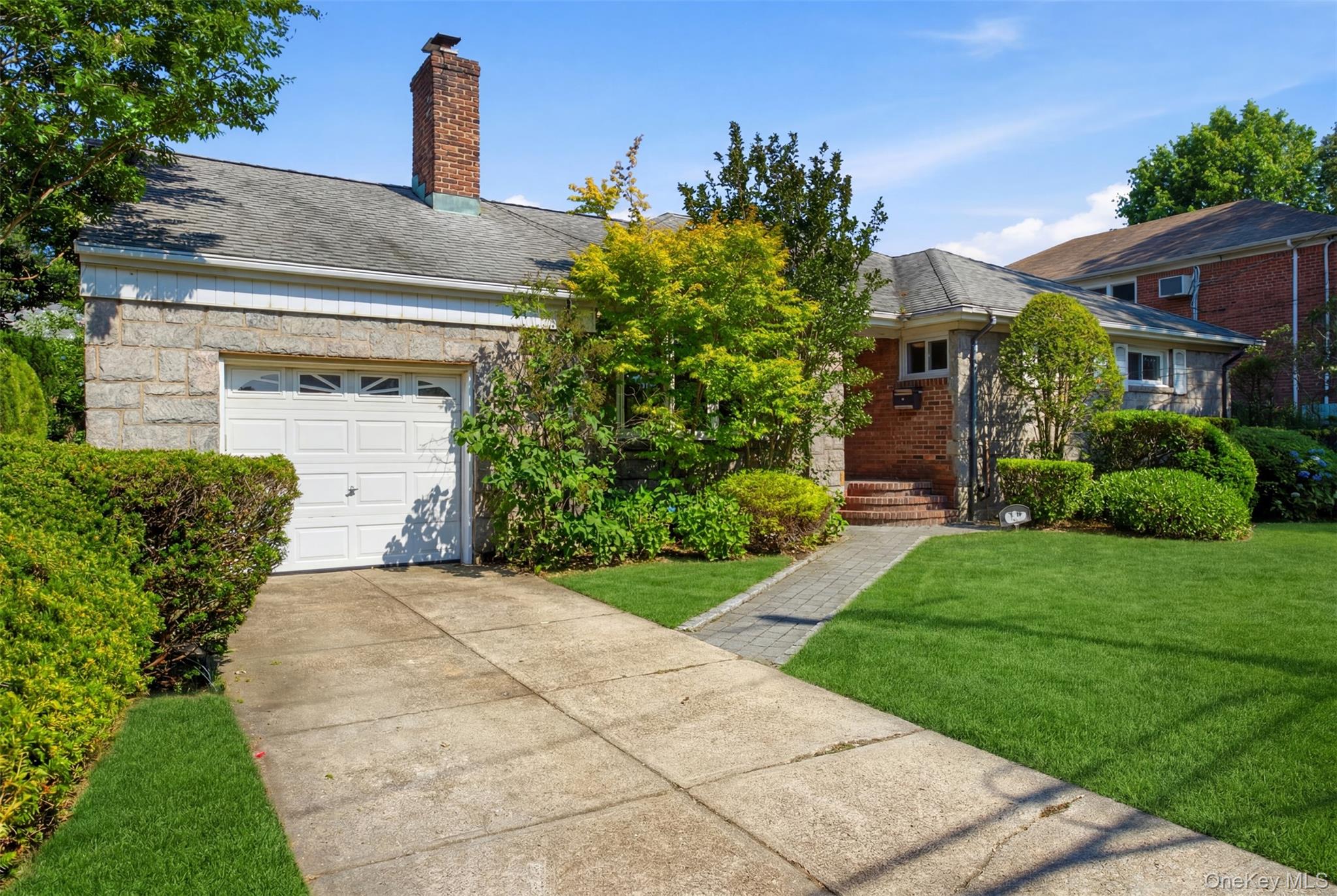 169 Landau Avenue — photo 2