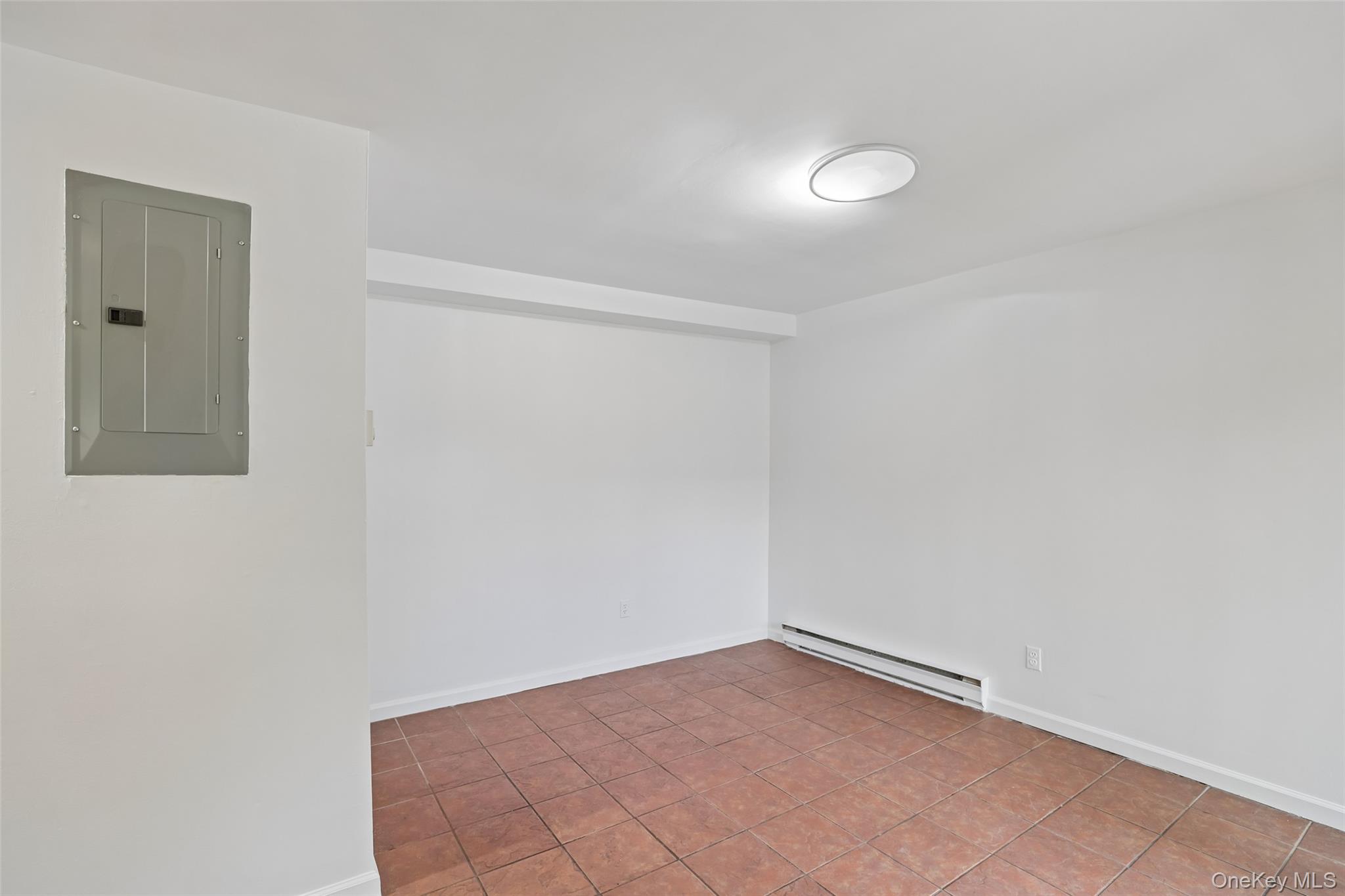 530 Hudson Avenue — photo 10