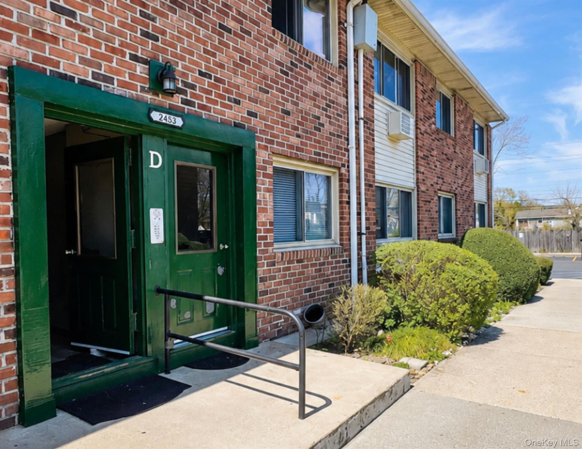 2453 D Union Boulevard #4A, Islip