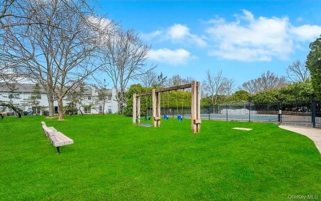 1307 Sara Circle — photo 40