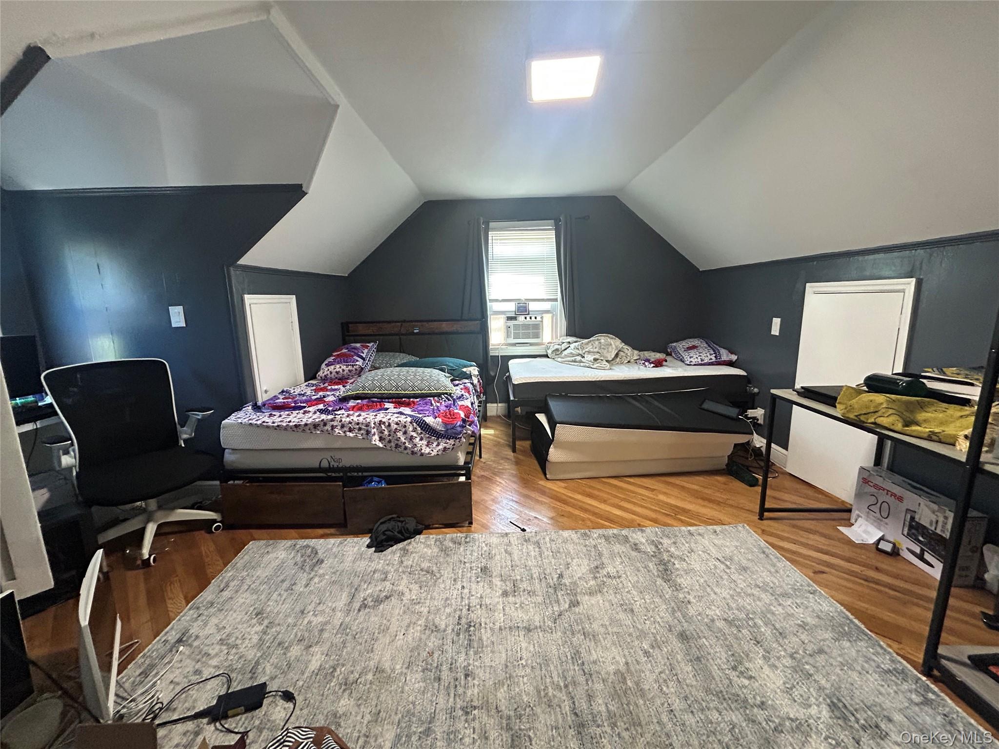 92 Melvin Avenue — photo 15
