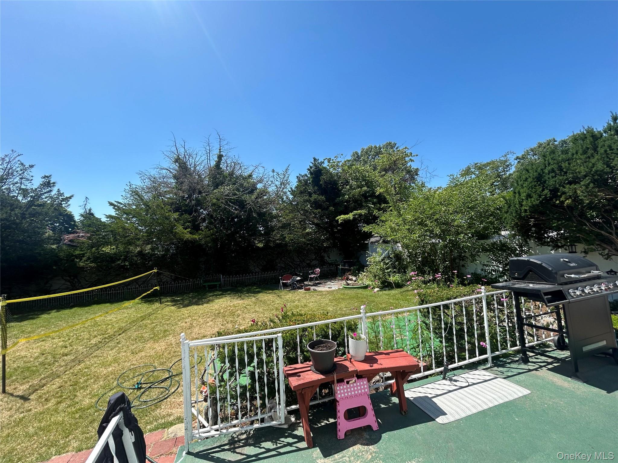 92 Melvin Avenue — photo 23