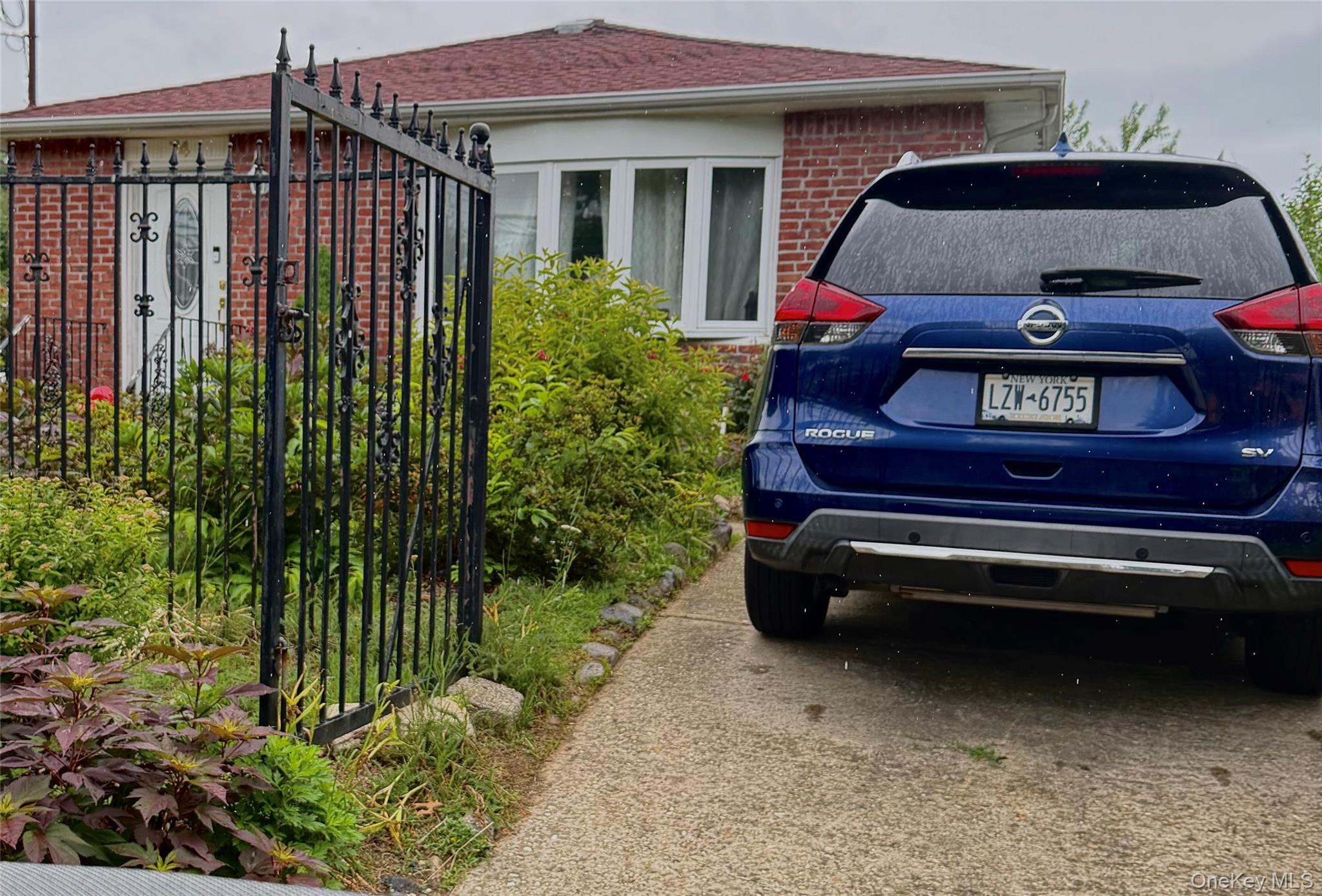 74 5th Street, Huntington Station