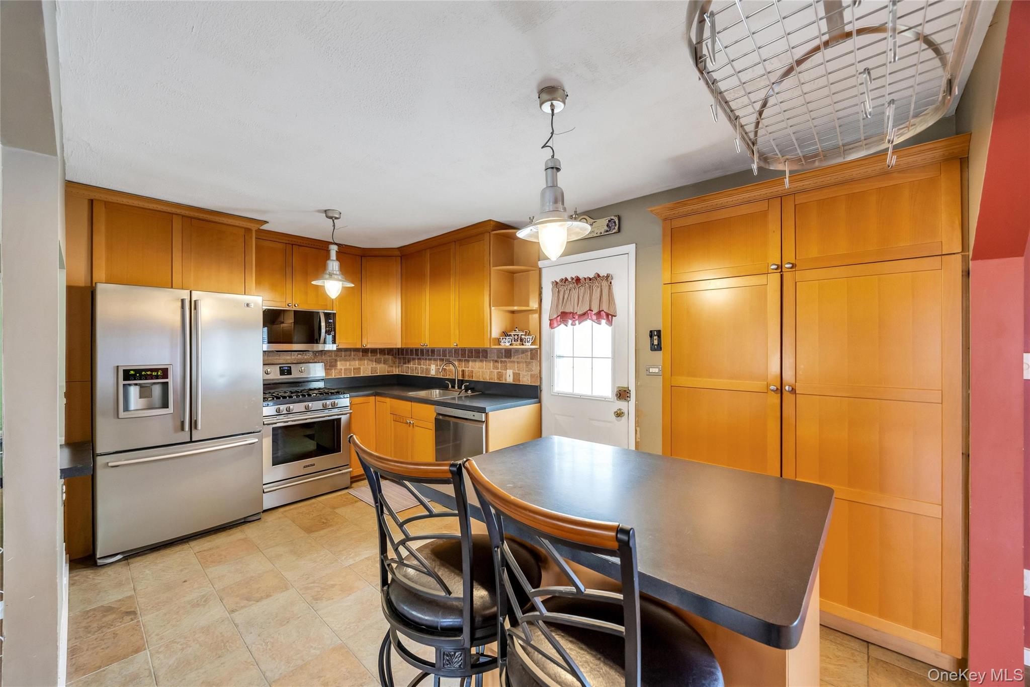 2 Briggs Street — photo 4