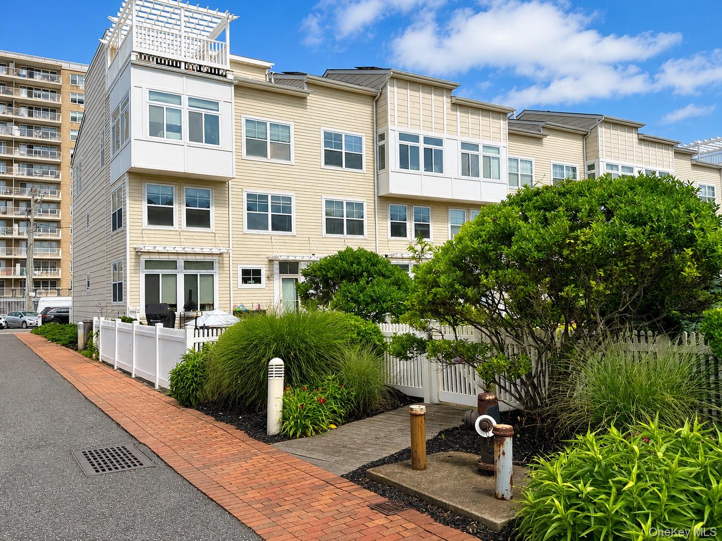 138 Beach 74th Street — photo 2