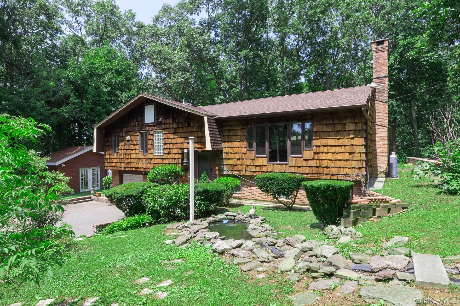 149 Cuba Hill Road, Huntington
