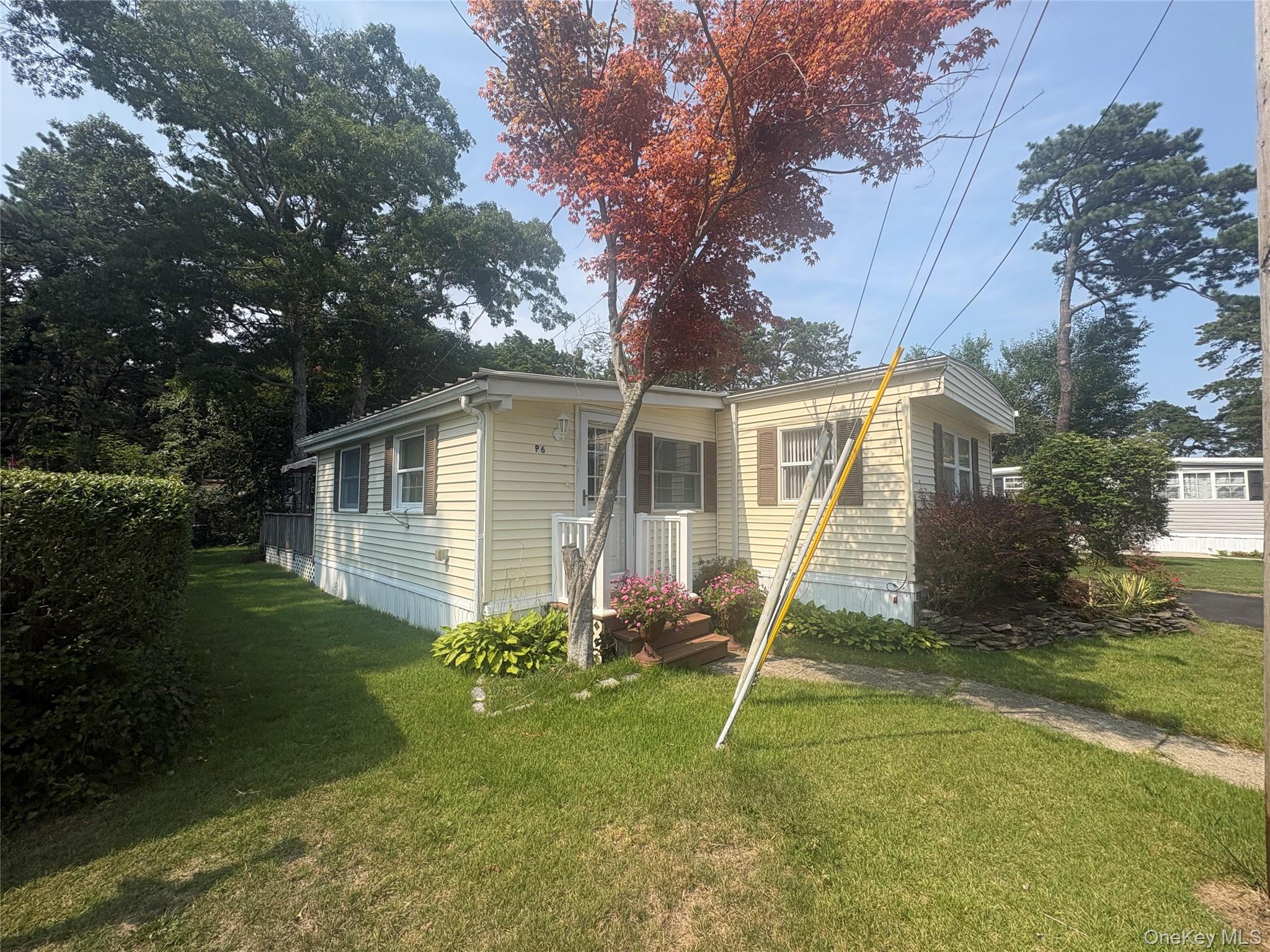 525 Riverleigh Avenue #P6, Riverhead