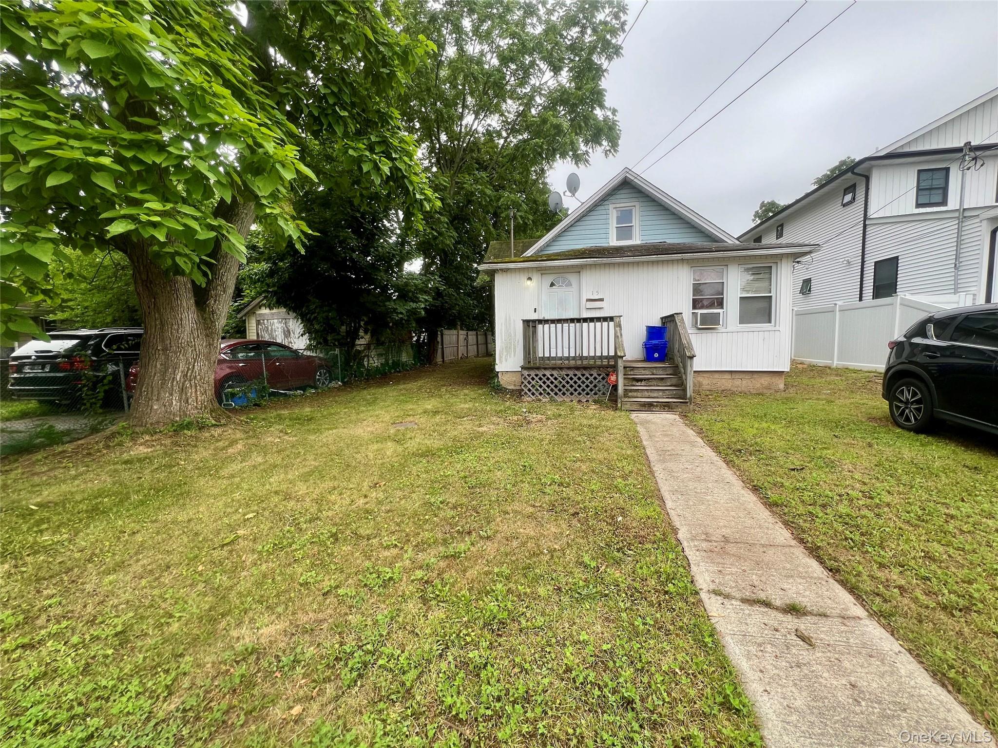15 Westfield Avenue, Roosevelt