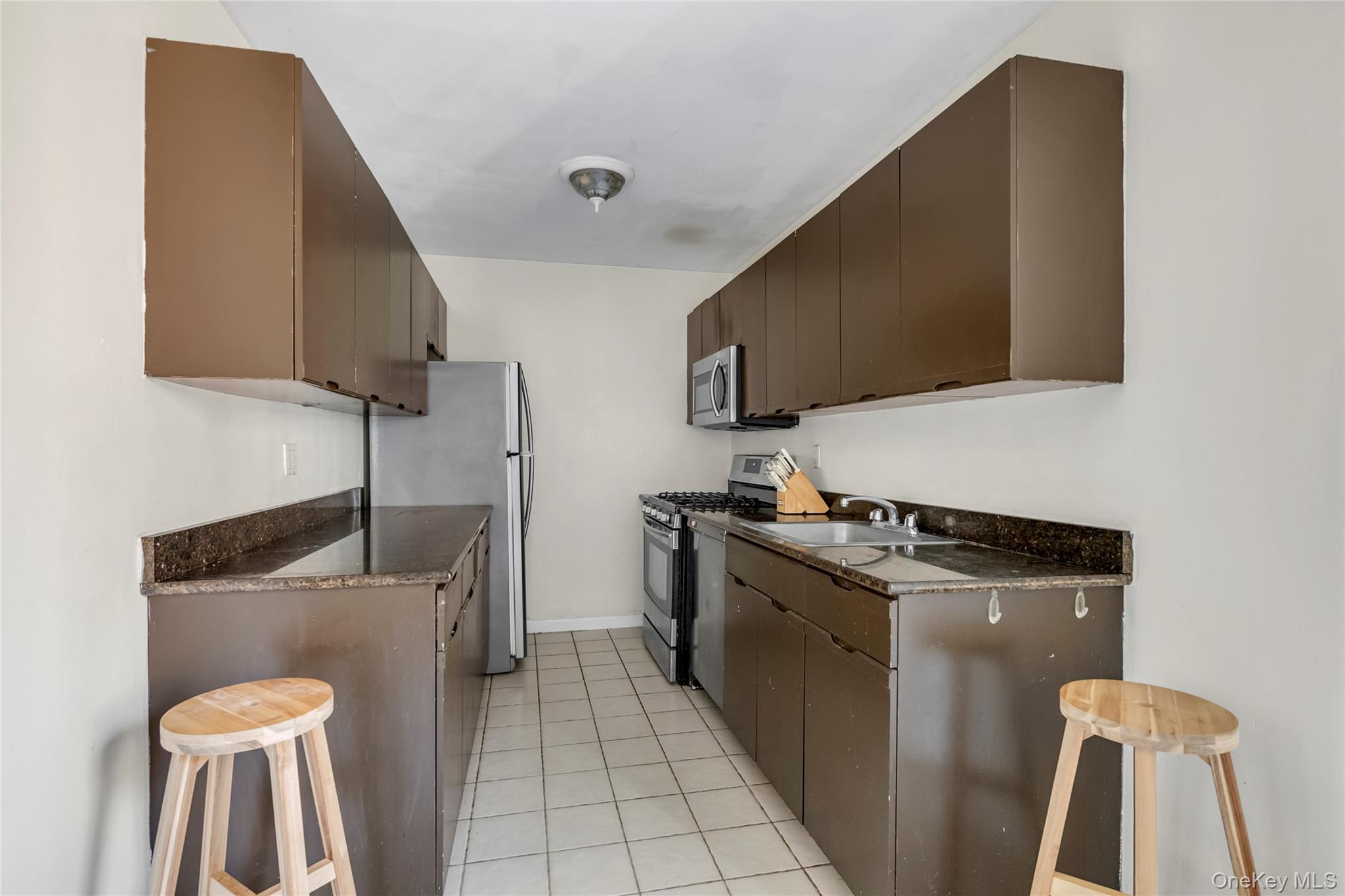 15 Gaynor Avenue #3E — photo 5