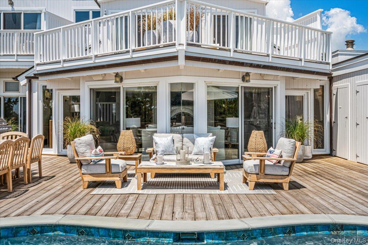 291 Dune Road — photo 40