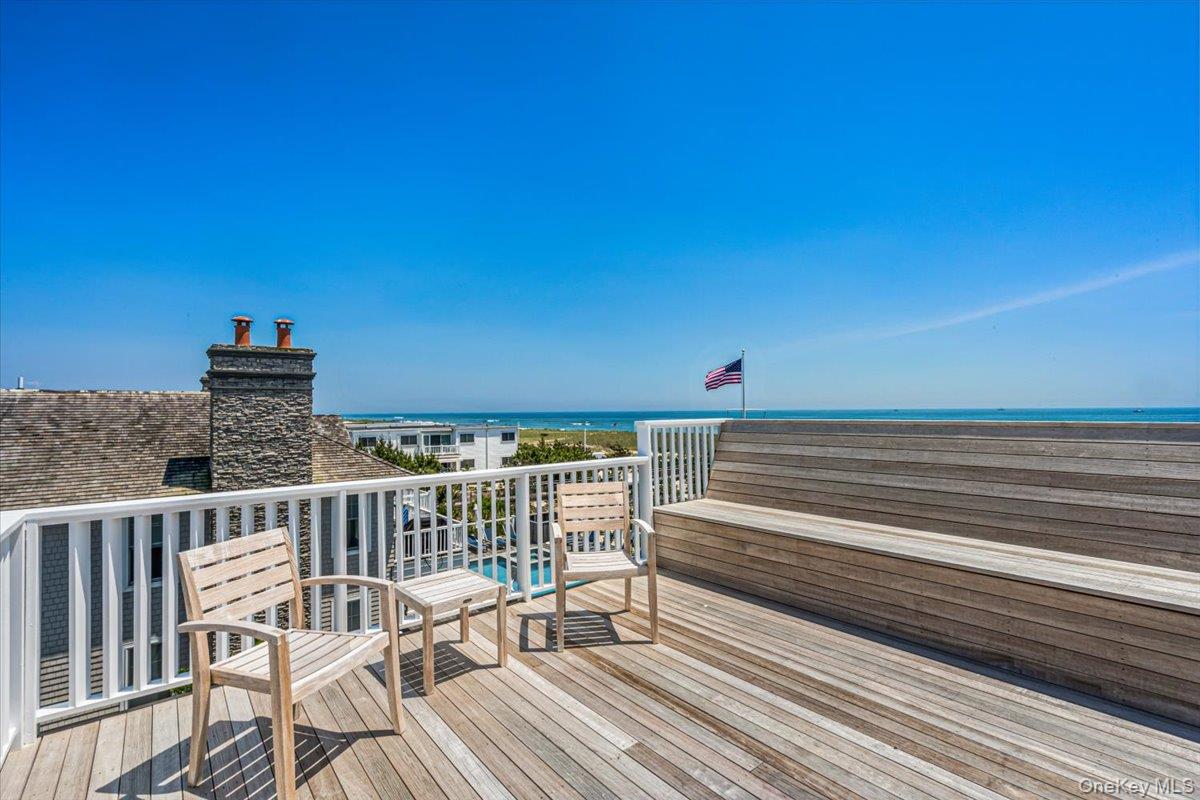291 Dune Road — photo 43