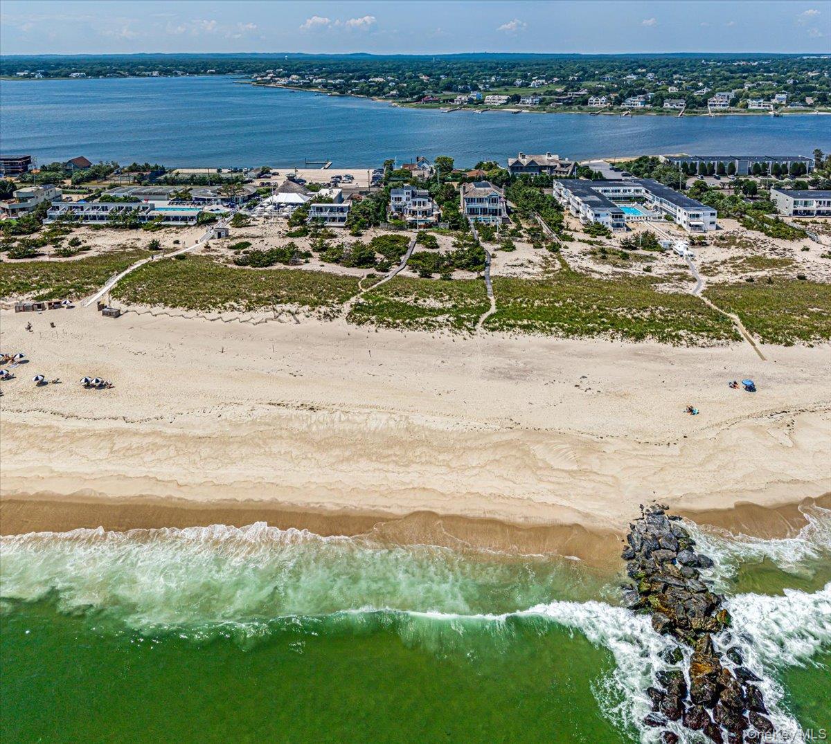291 Dune Road — photo 44