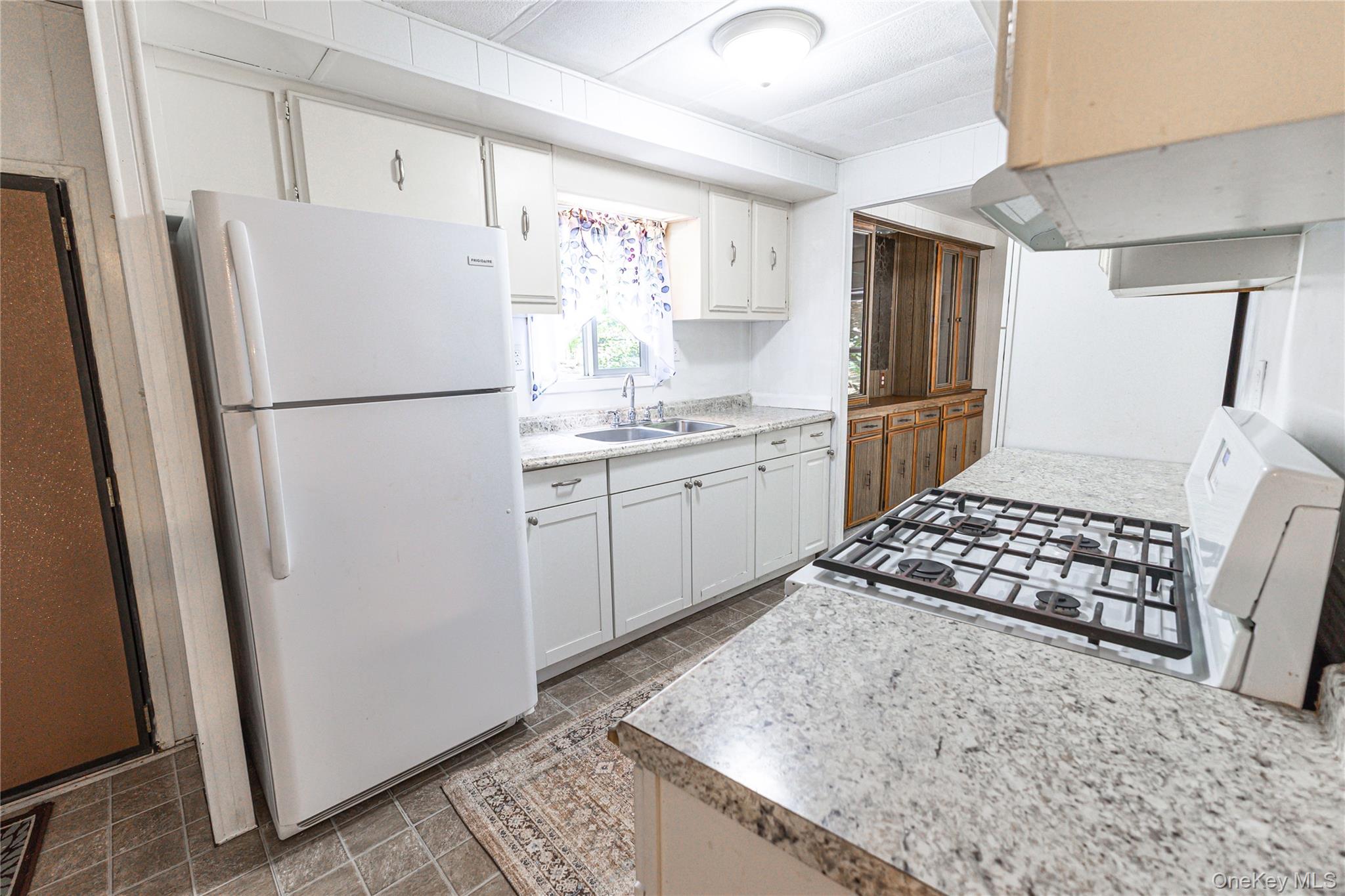 525 Riverleigh Avenue #106 — photo 8