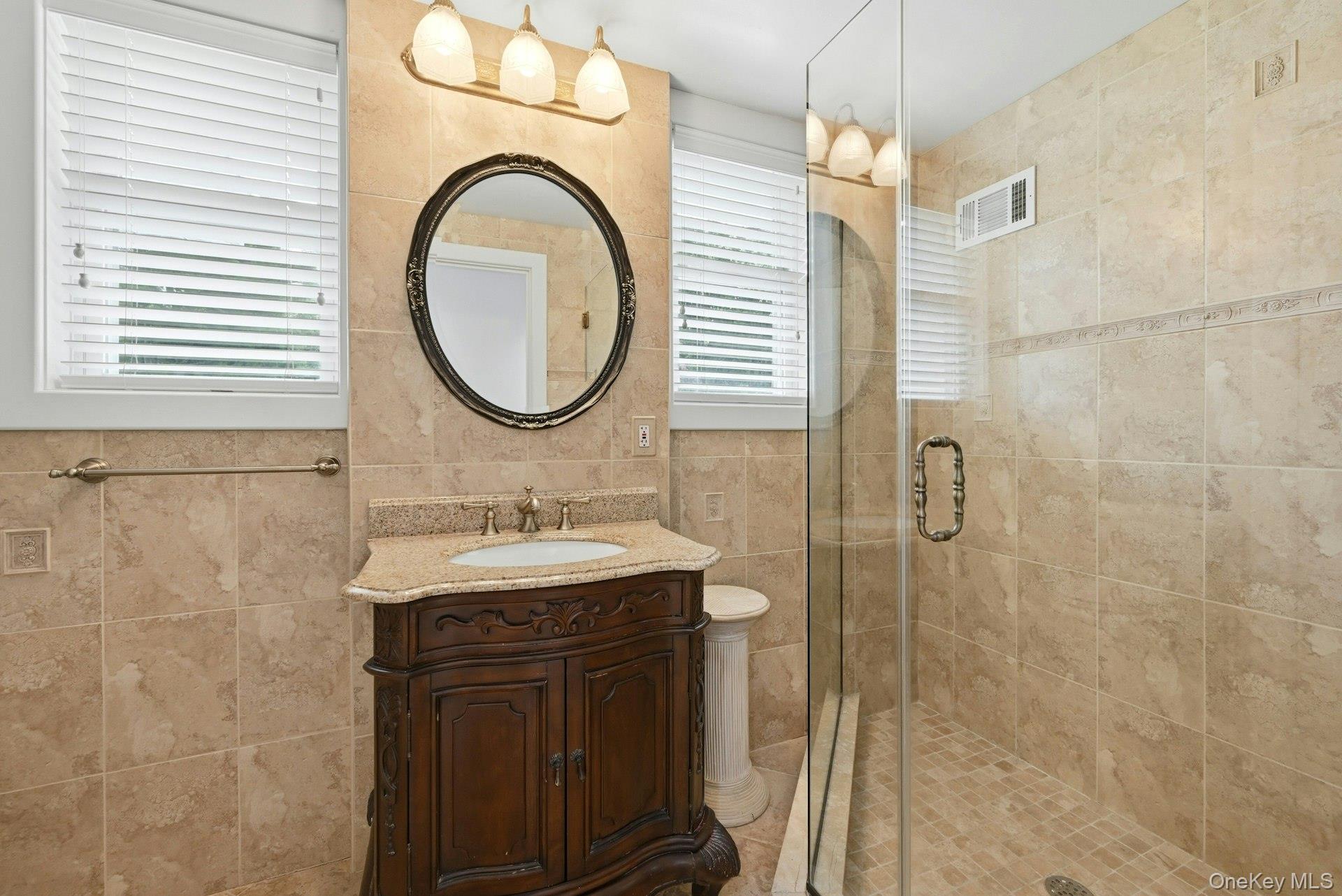 39 Upper Drive — photo 14