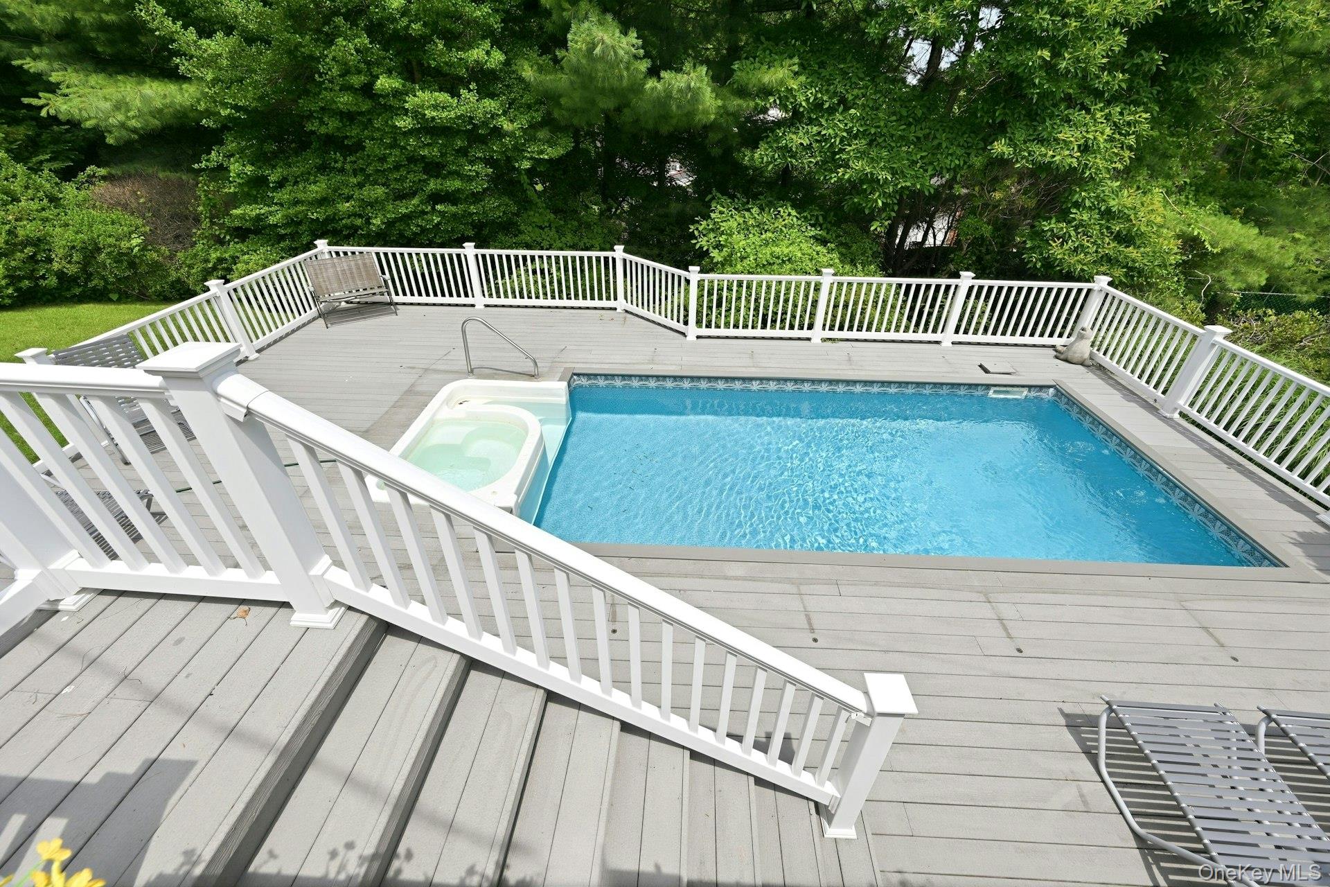 39 Upper Drive — photo 22