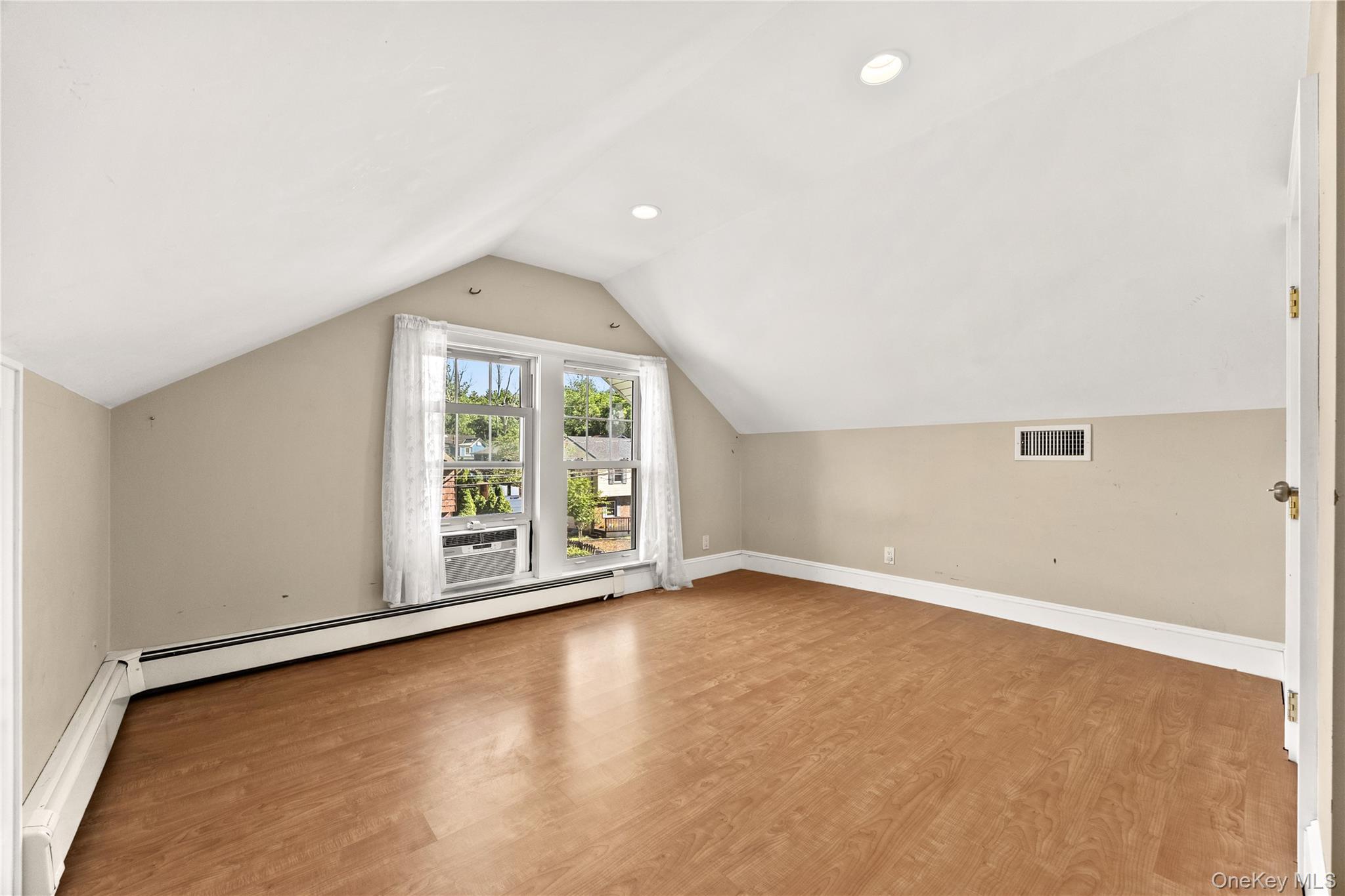 15 Pershing Avenue — photo 23