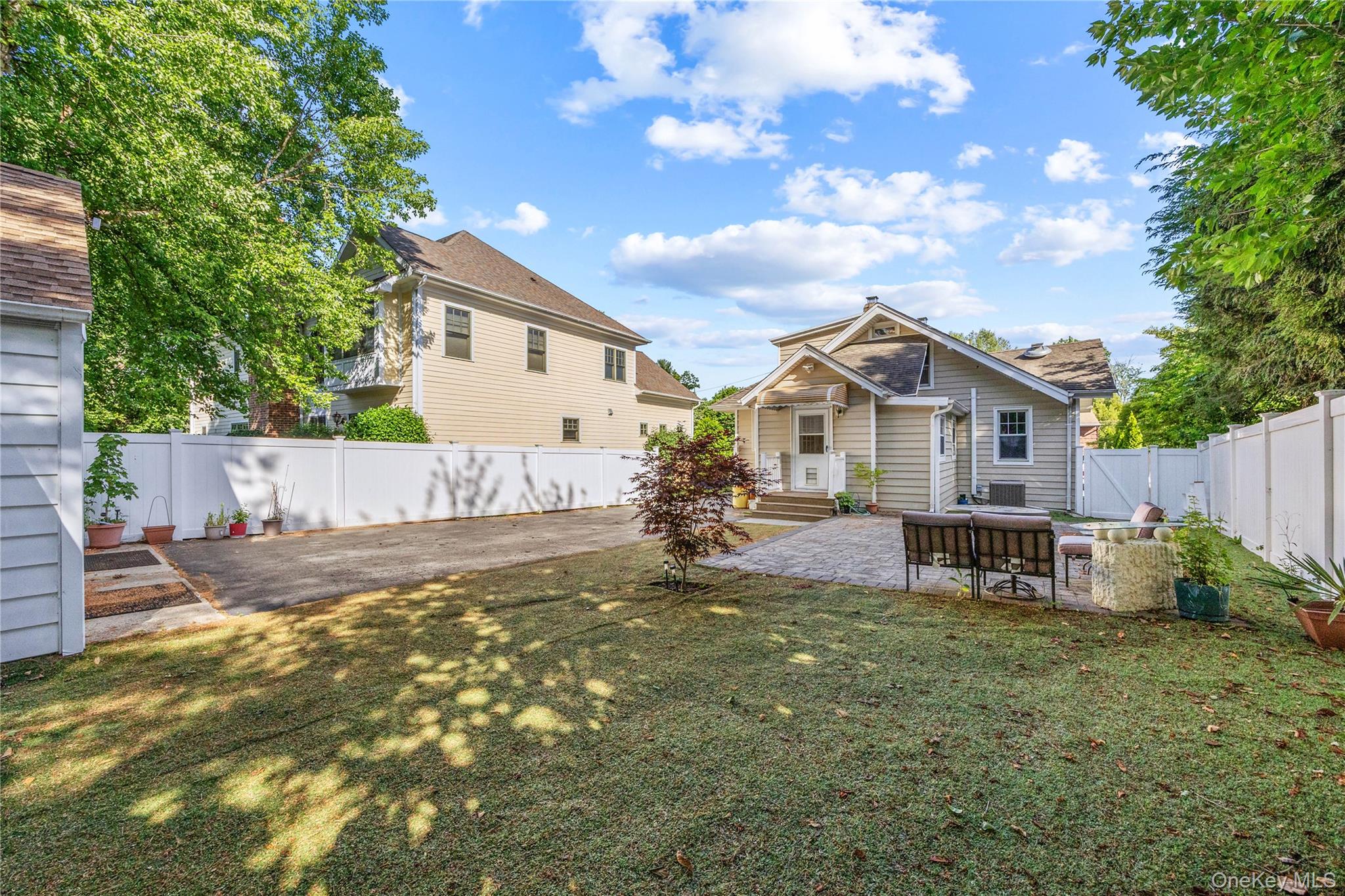 15 Pershing Avenue — photo 34