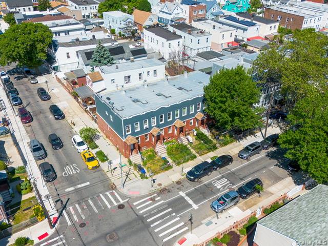 95-34-36-38-40 104 Street — photo 3