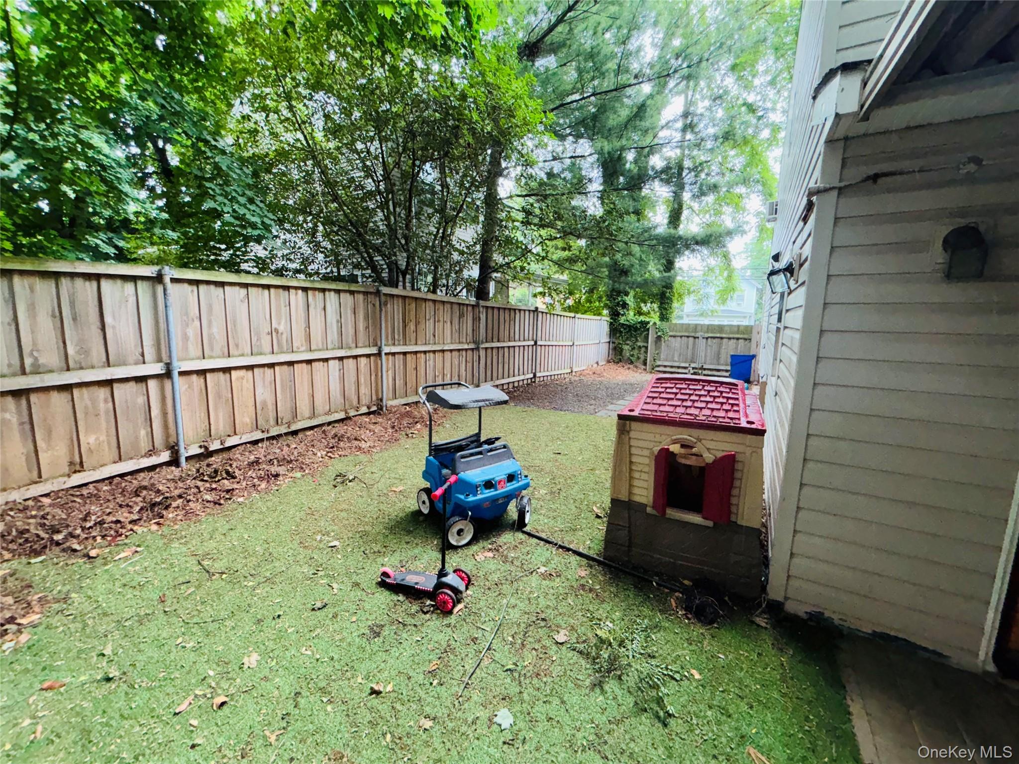 3 Altamont Avenue — photo 24