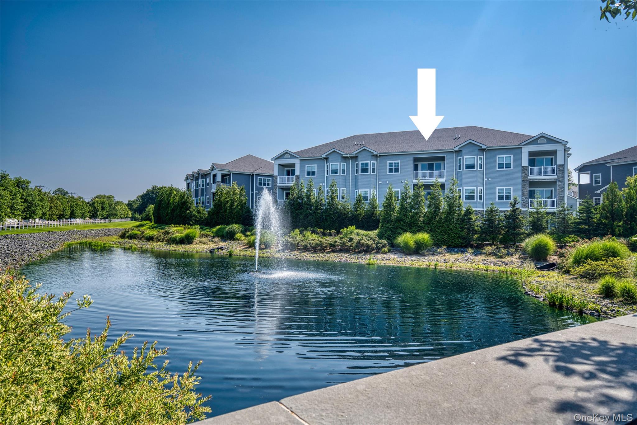 178 Summer Circle, East Northport