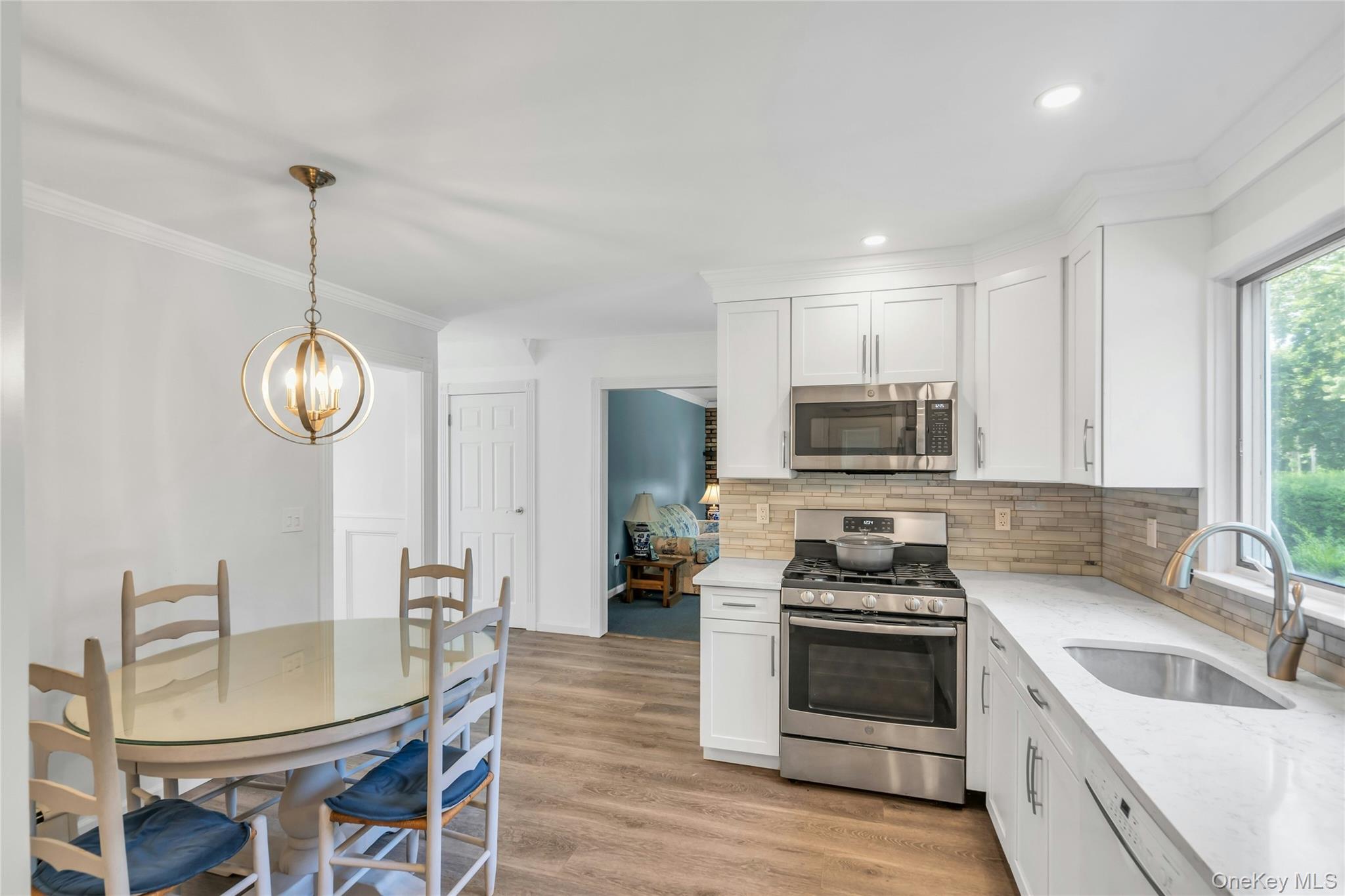 23 Carpenter Lane — photo 10