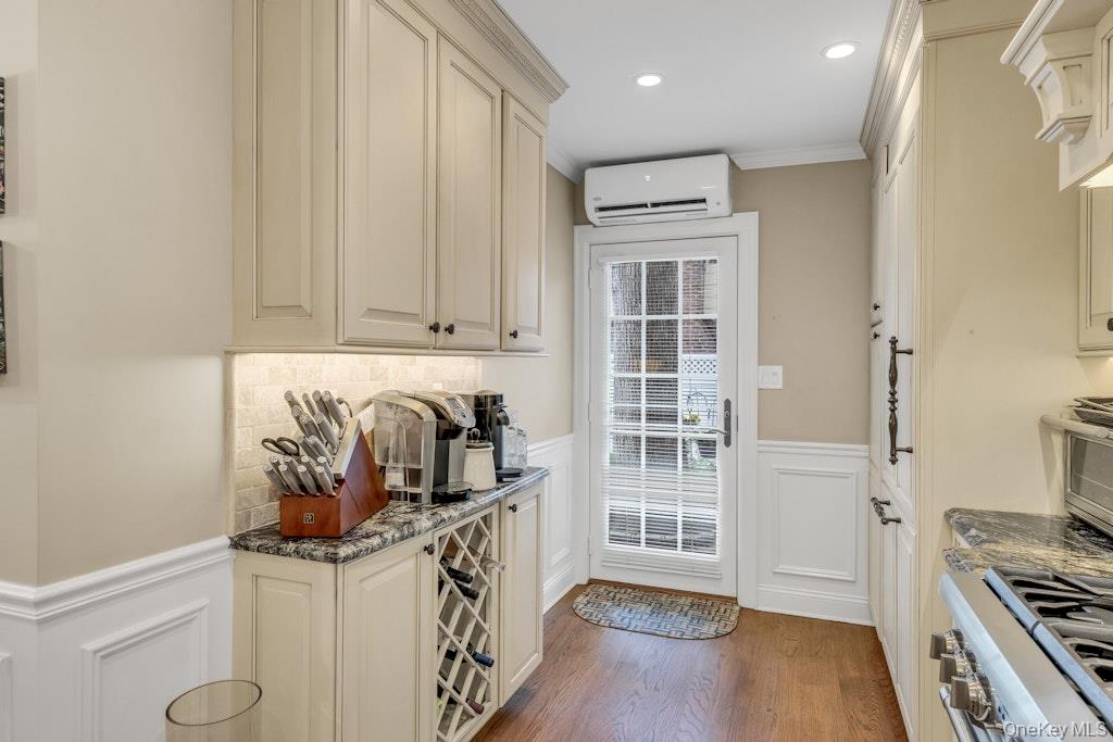128 Stuart Street — photo 13