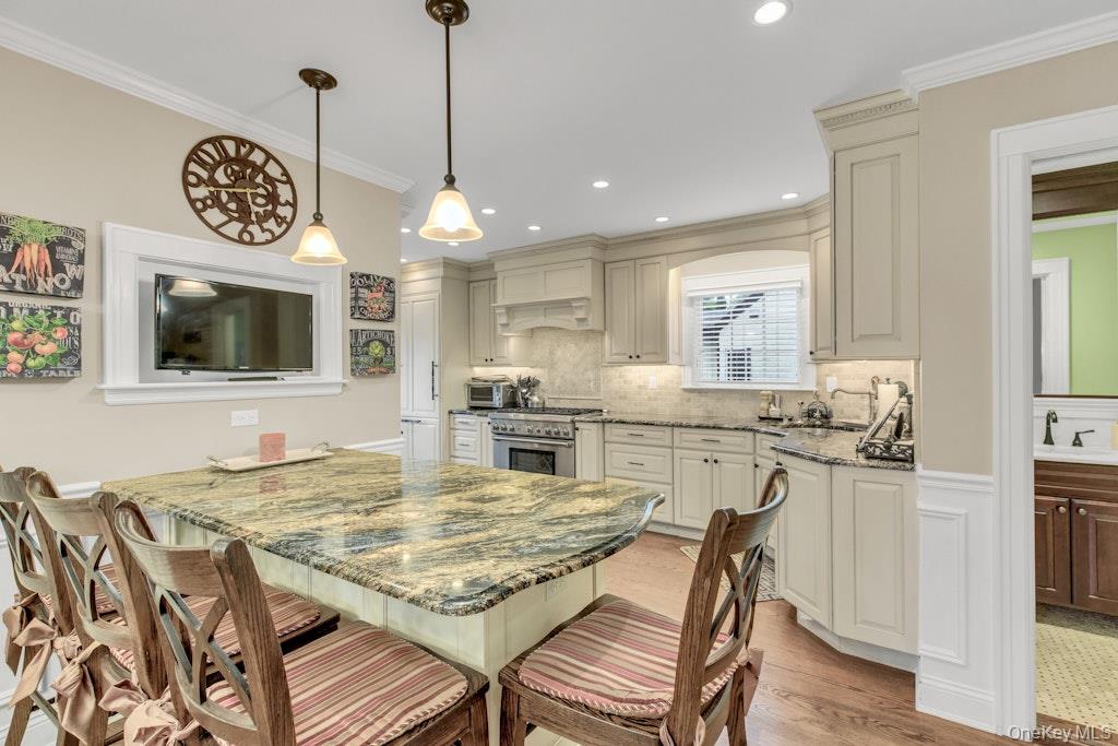 128 Stuart Street — photo 10