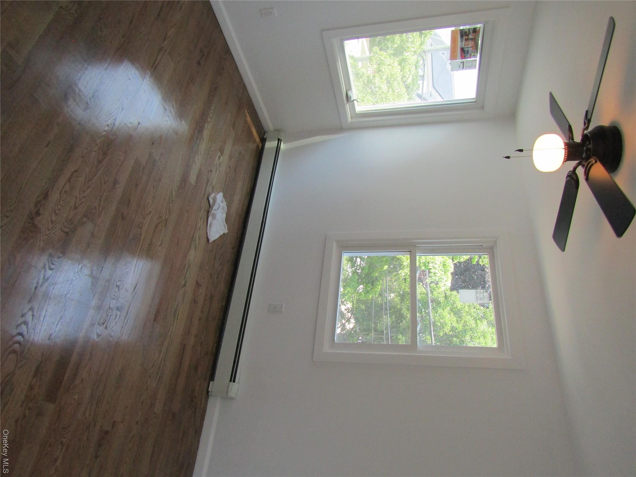 258 Brown Avenue — photo 11
