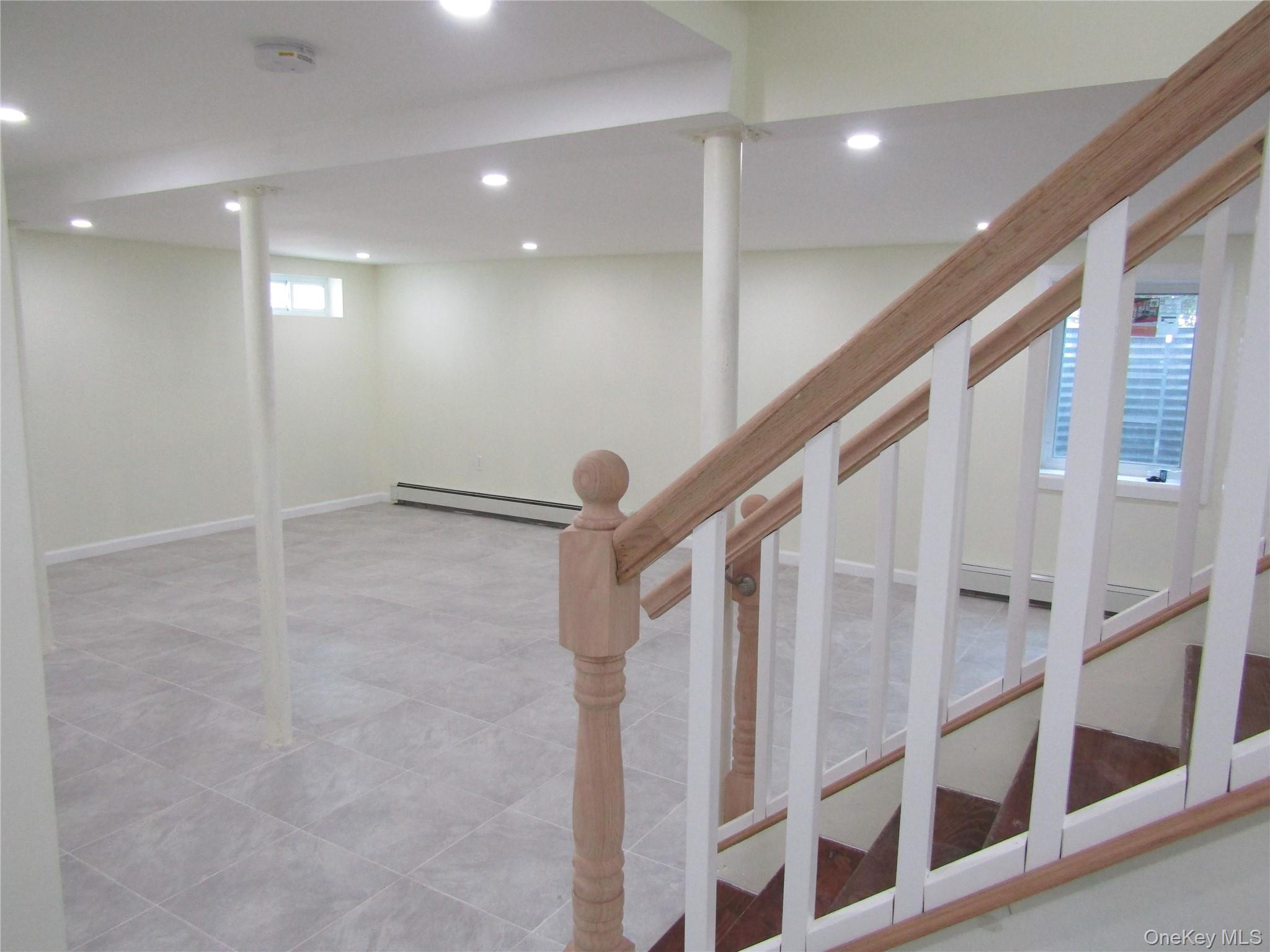 258 Brown Avenue — photo 17