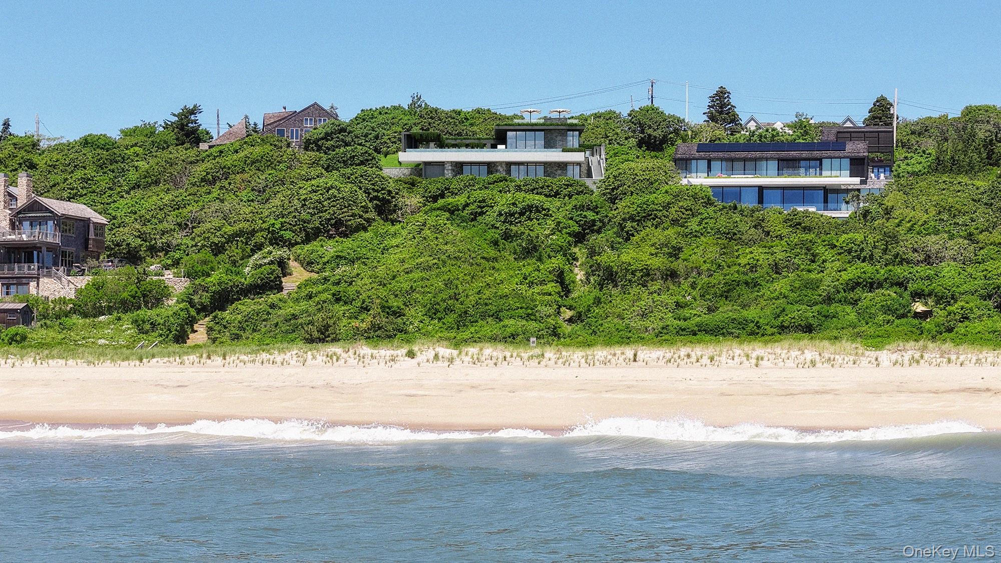 250 Old  Montauk Highway — photo 3