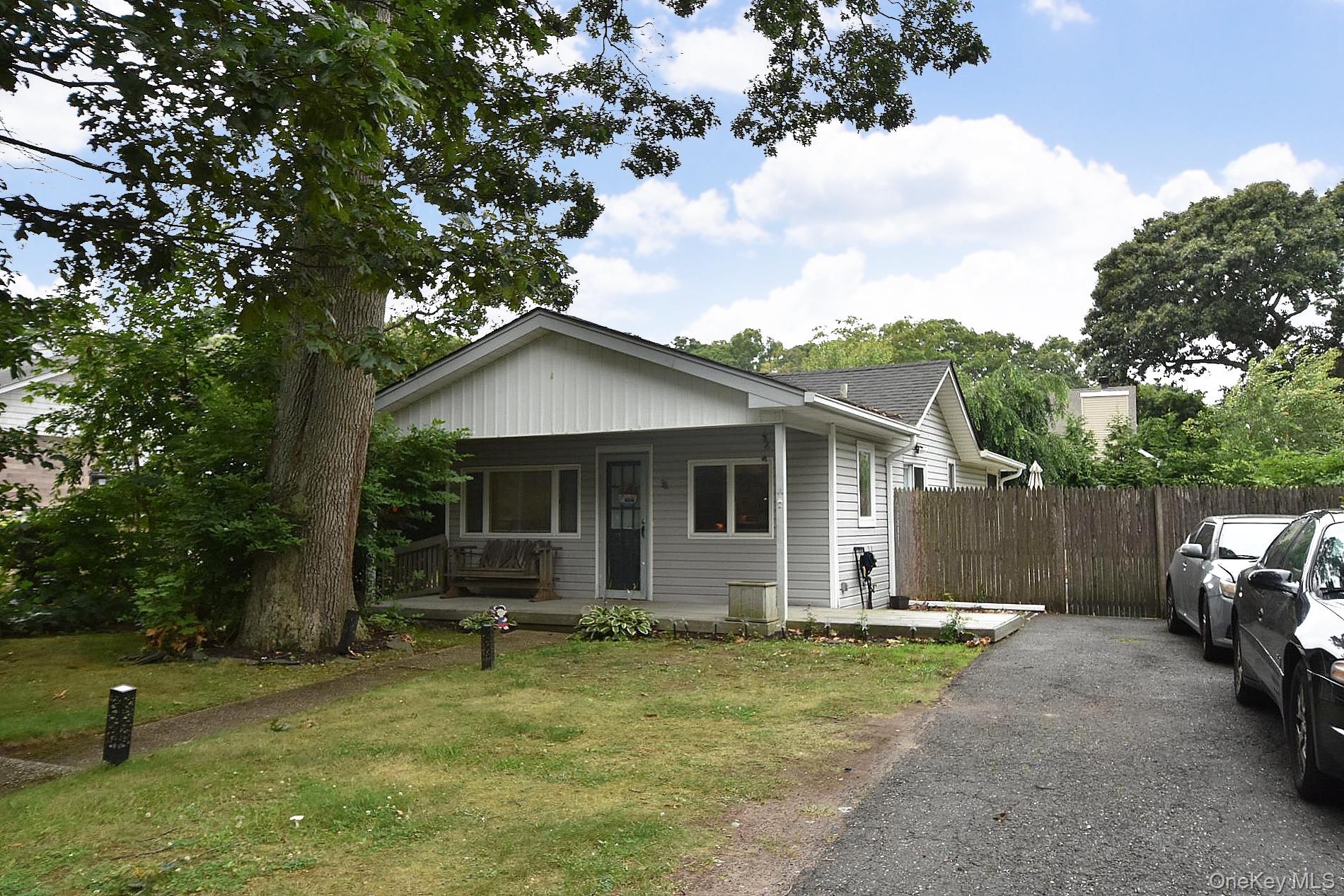 38 Balaton Avenue, Ronkonkoma