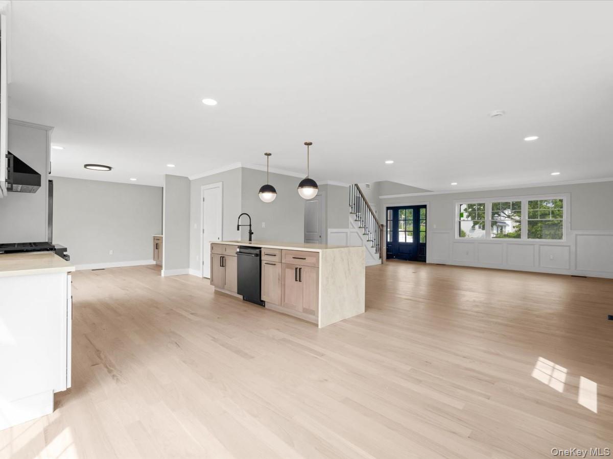 60 Westwood Road — photo 6