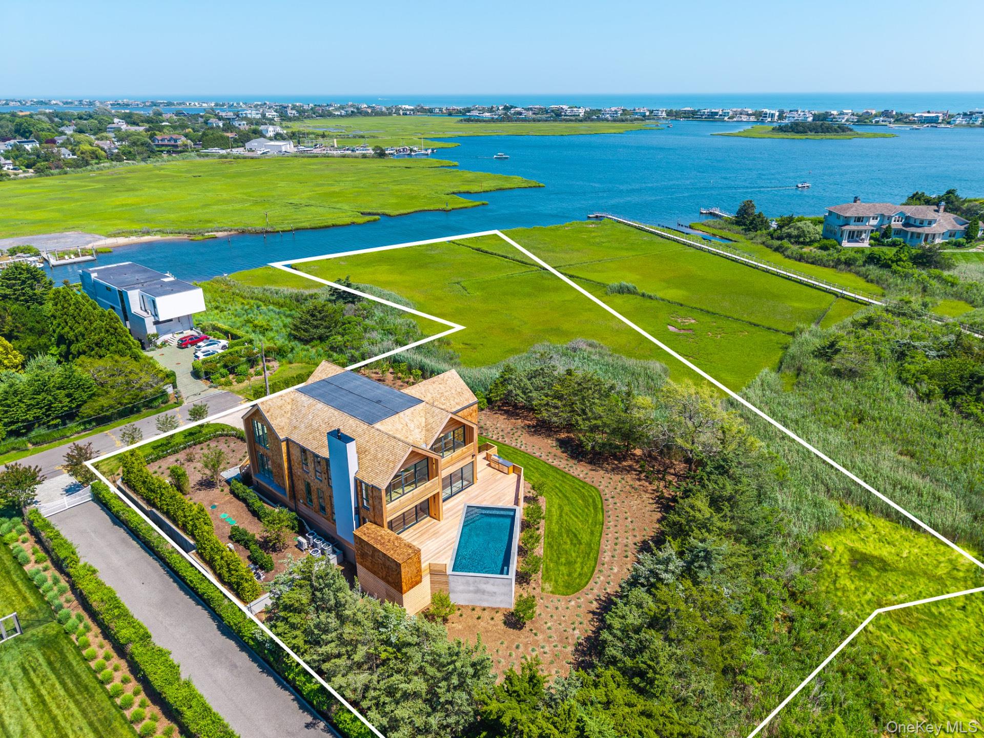 9 Division Street, Westhampton Beach