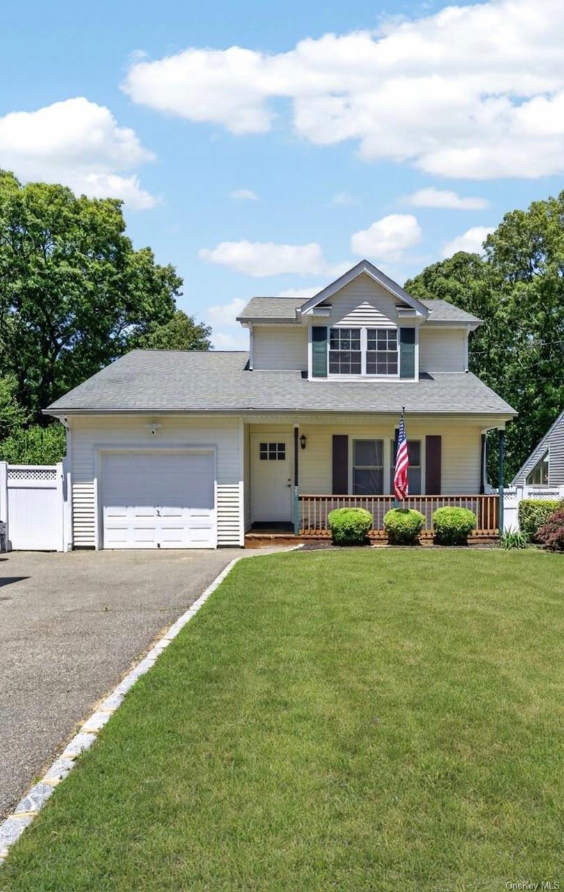 29 Beech Avenue, Farmingville