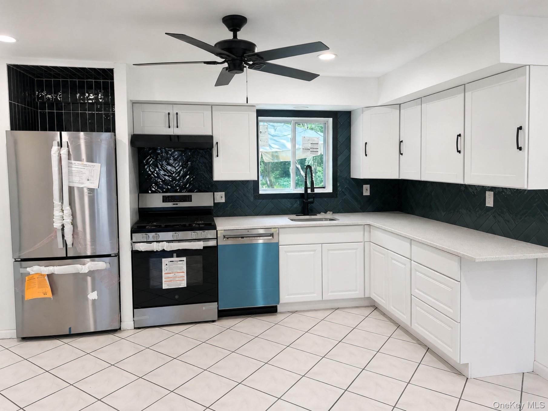 6 Stonington Circle — photo 3