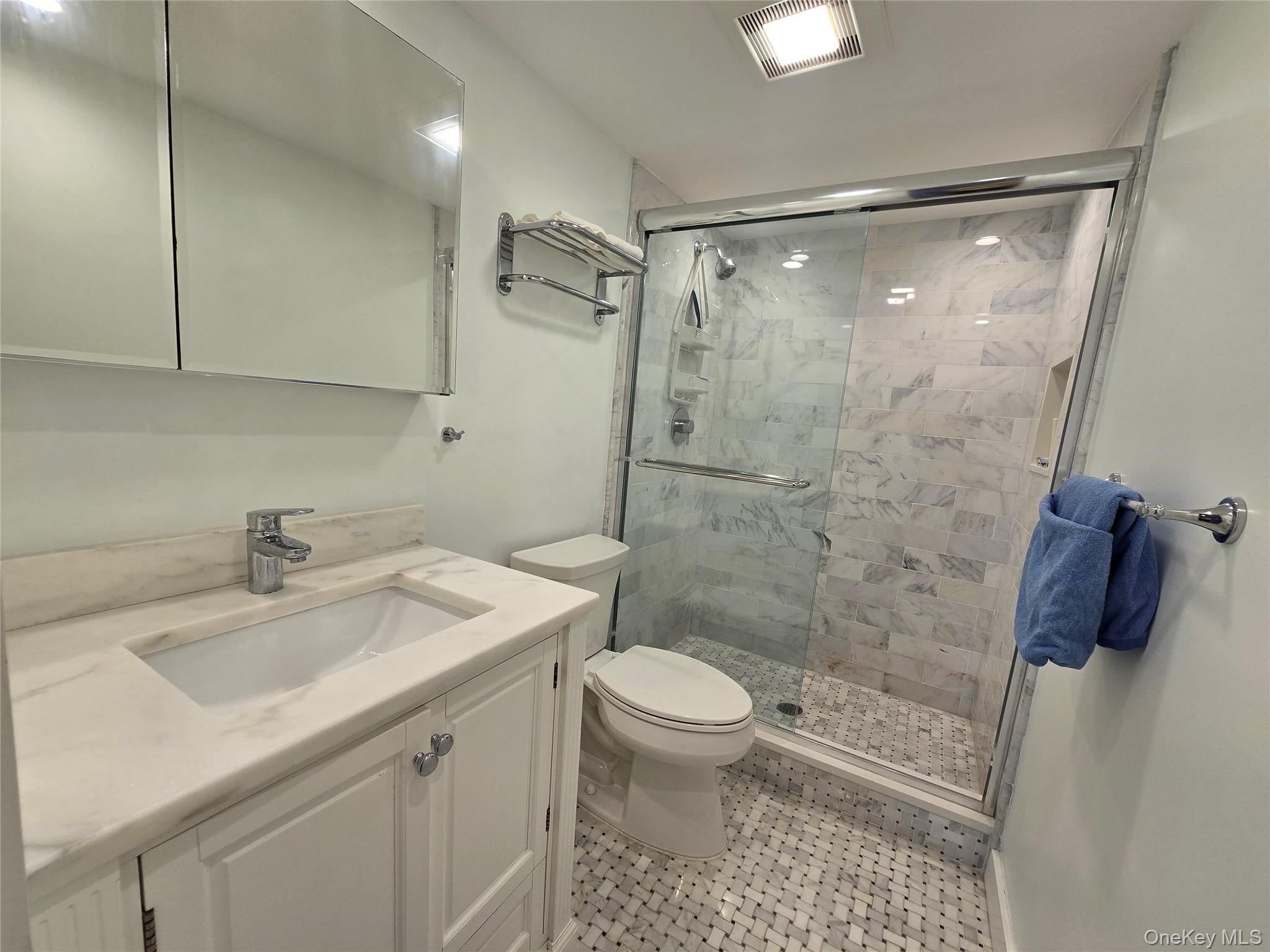 585 Dune Road #L10 — photo 15
