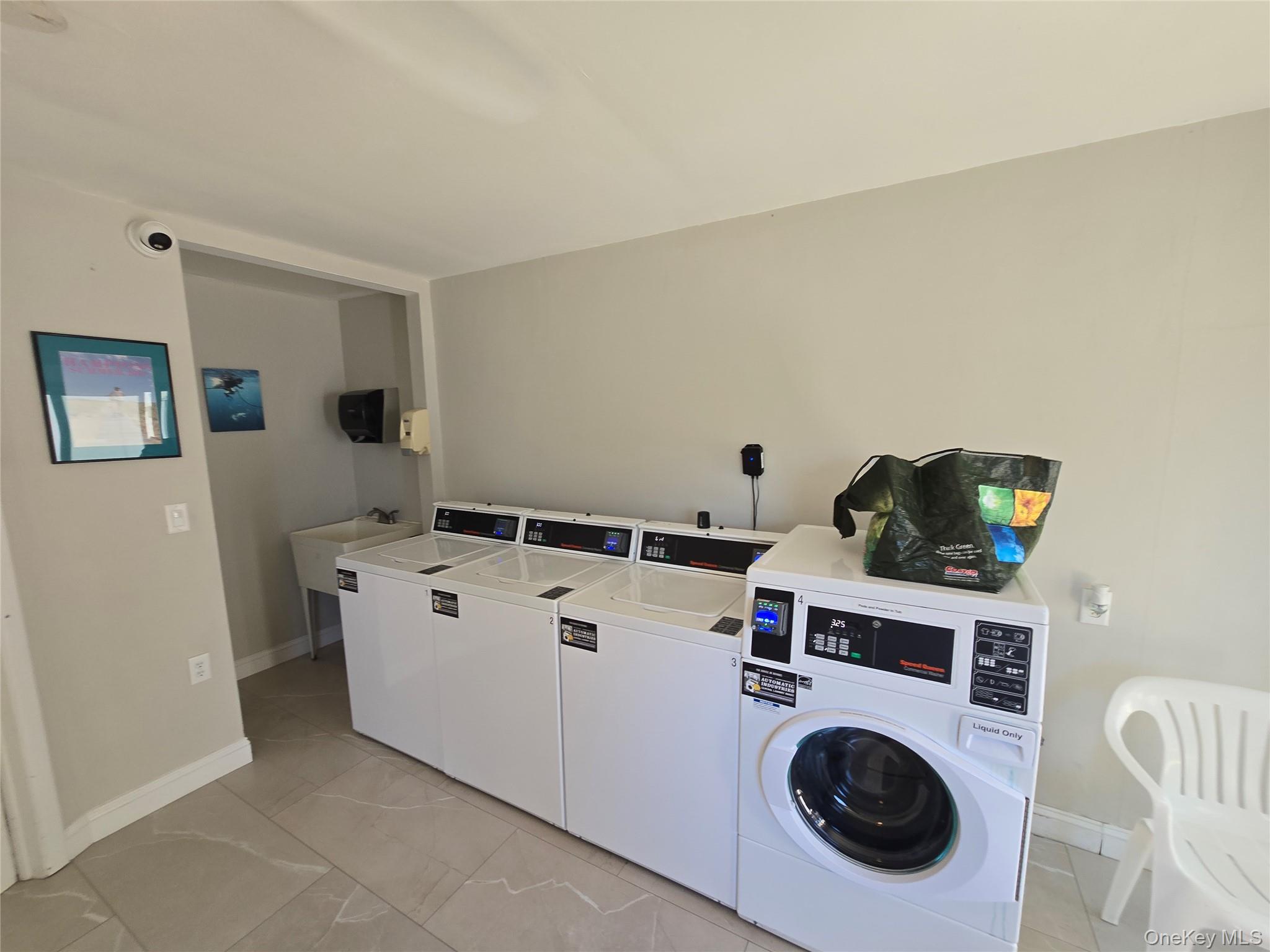 585 Dune Road #L10 — photo 17